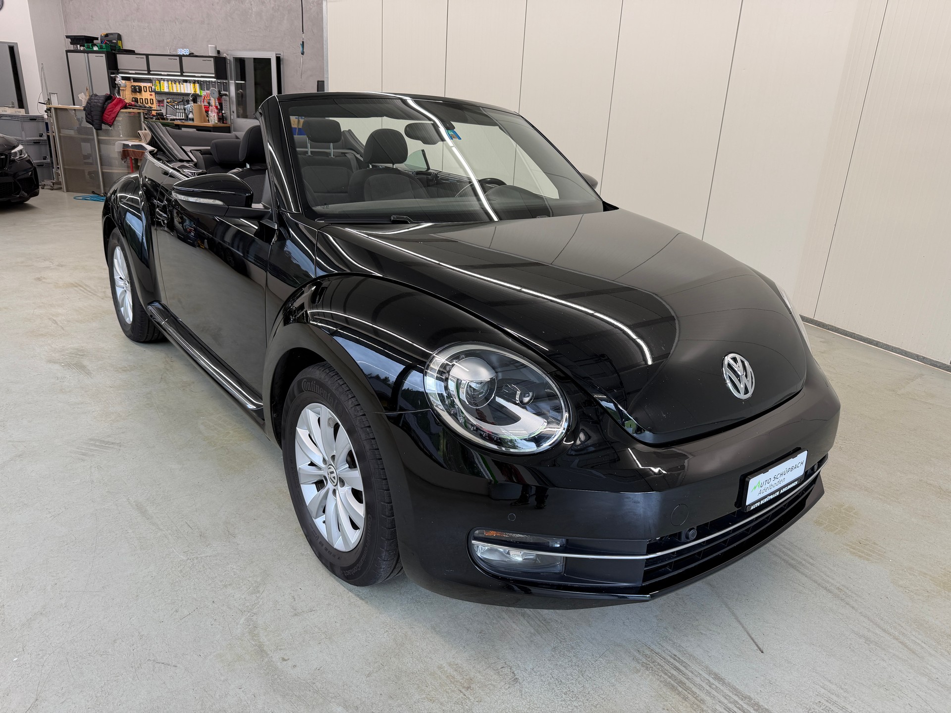 VW Beetle Cabrio 1.4 TSI BMT Club DSG-image-0
