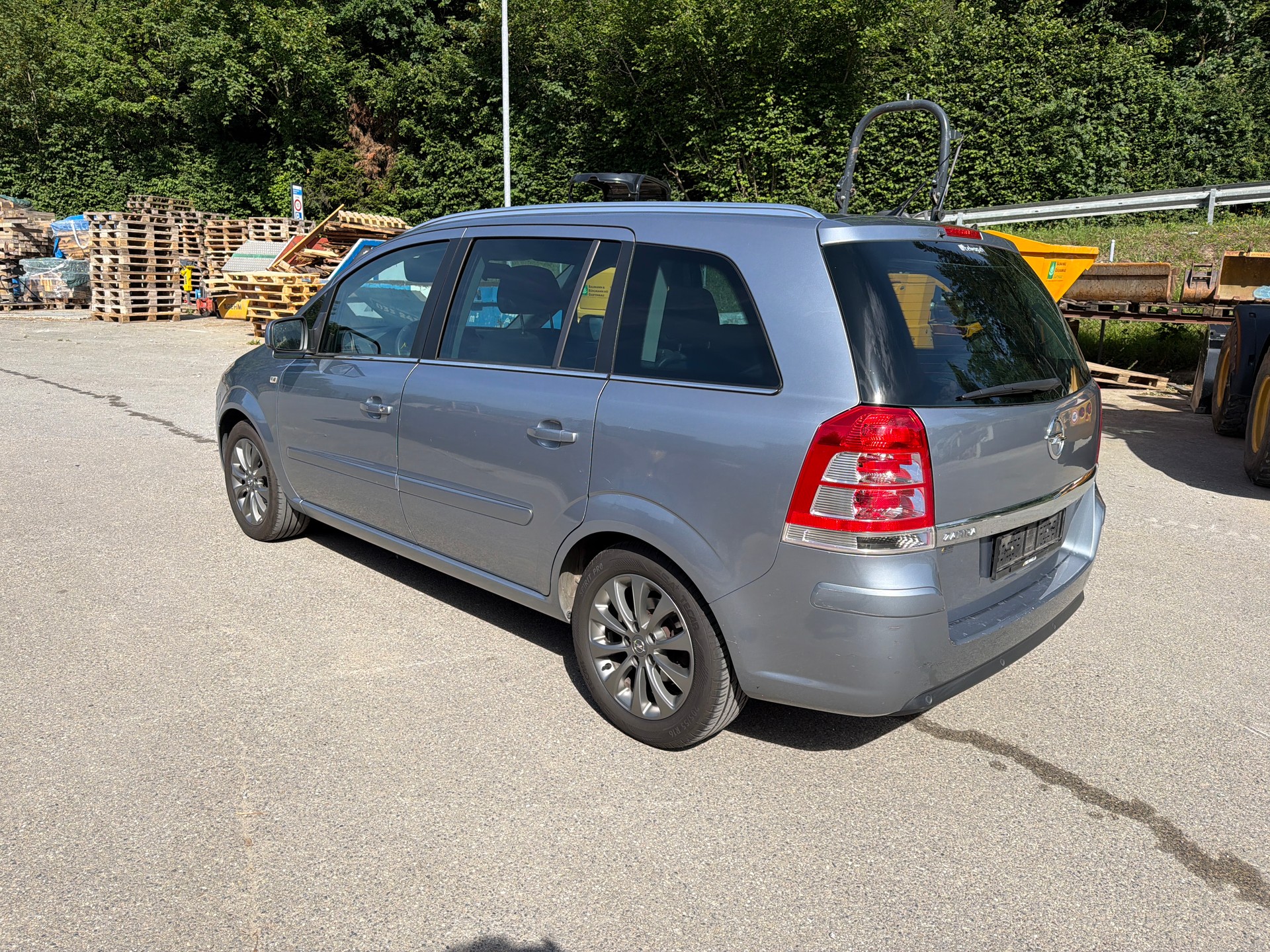 OPEL Zafira 2.2i 16V Anniversary Edition Automatic-image-2