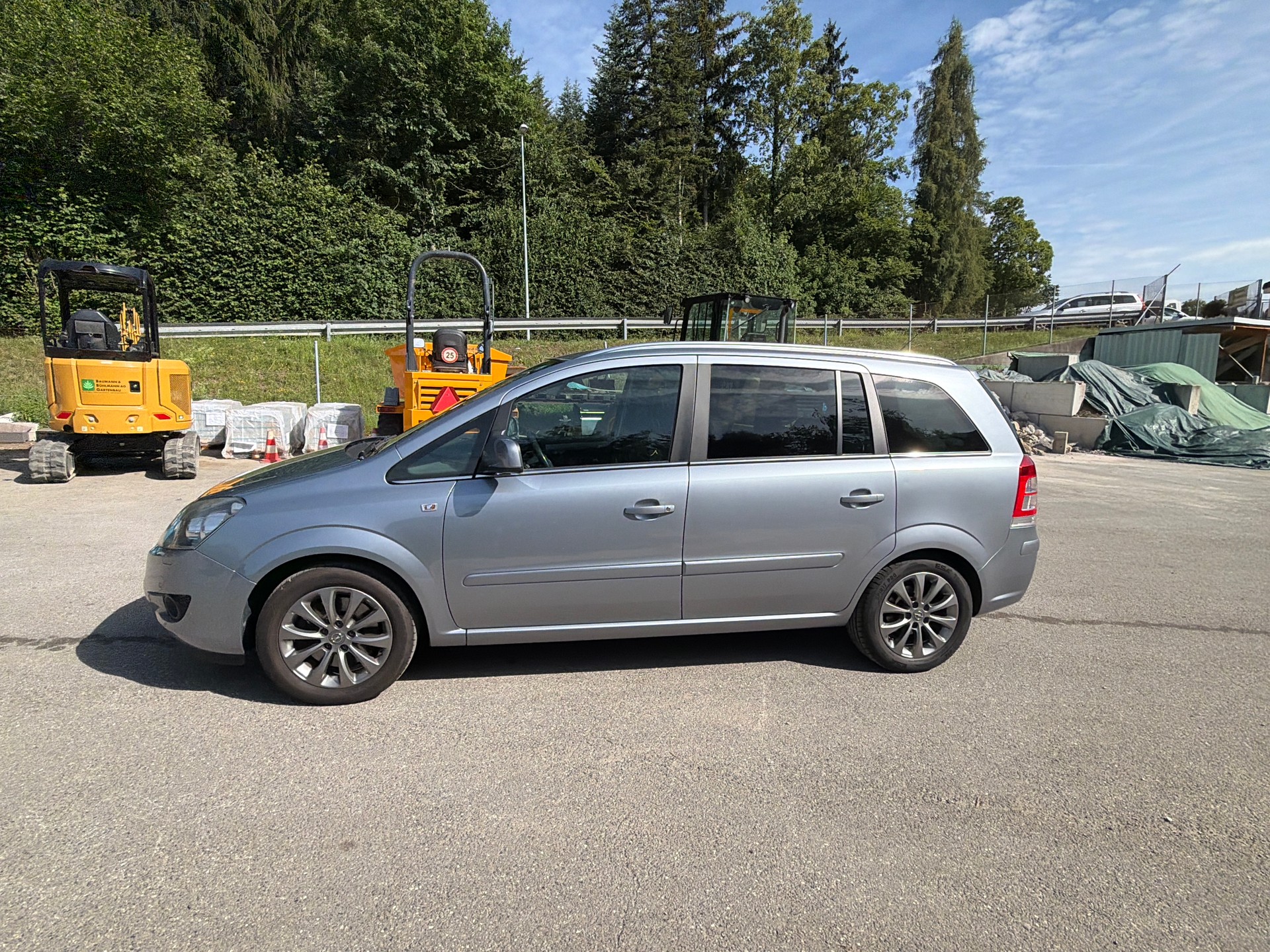 OPEL Zafira 2.2i 16V Anniversary Edition Automatic-image-1