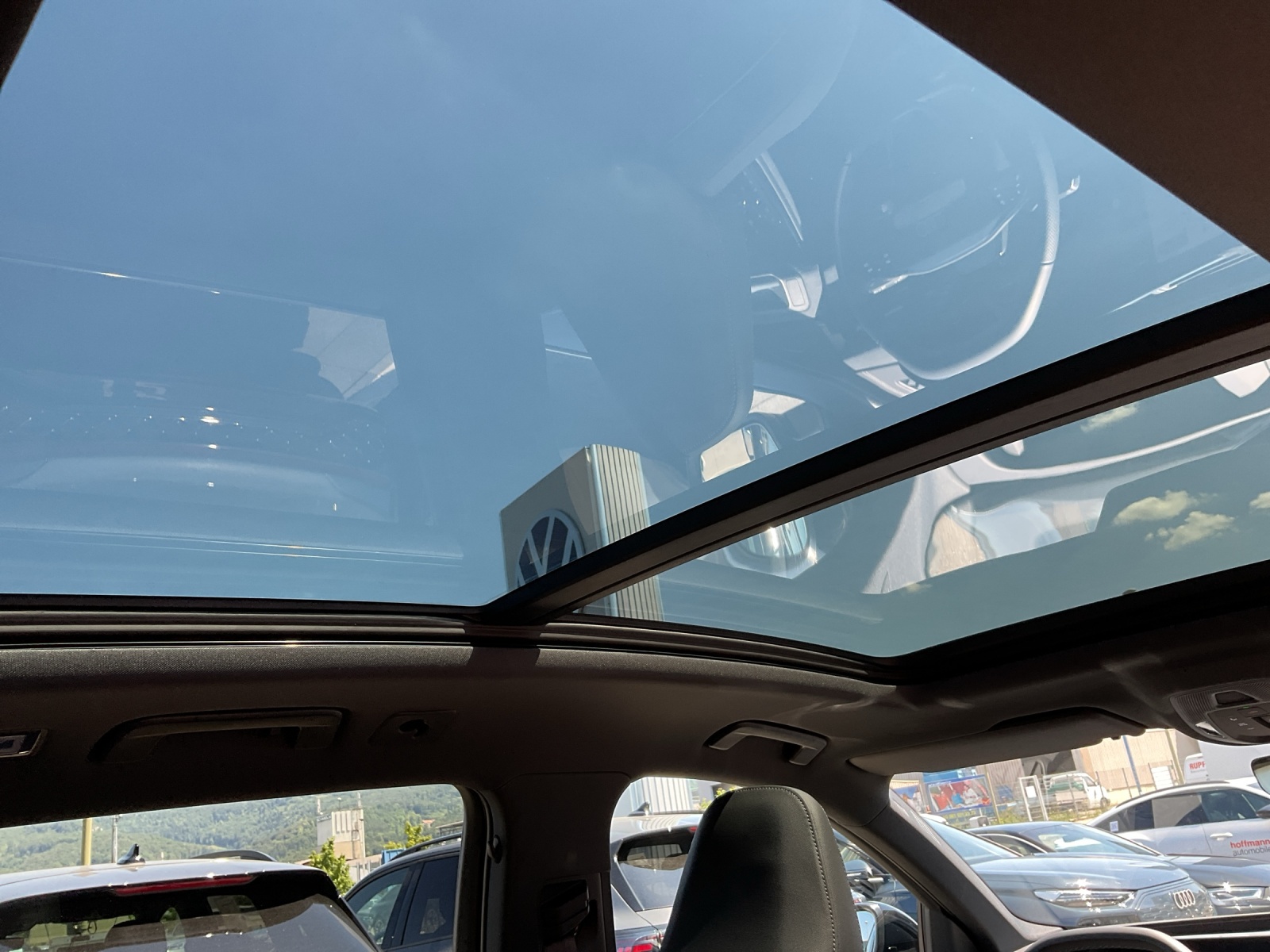 AUDI Q6 e-tron quattro-image-14