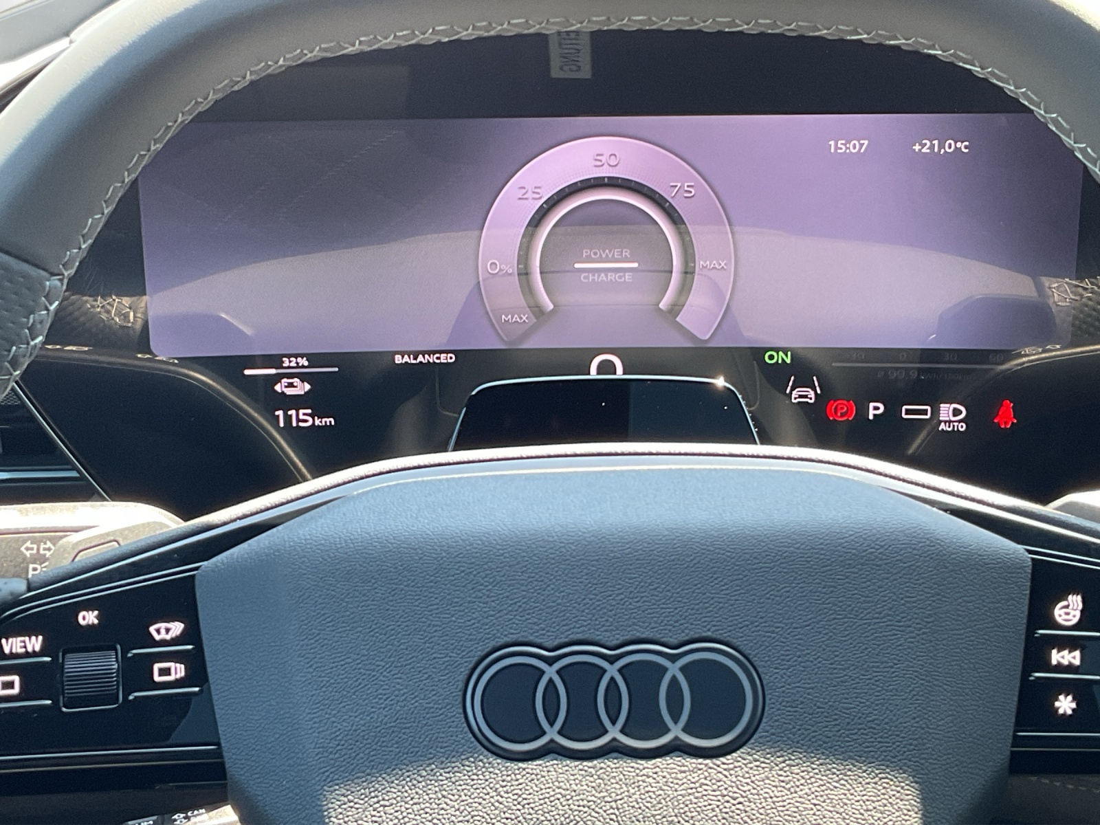 AUDI Q6 e-tron quattro-image-7