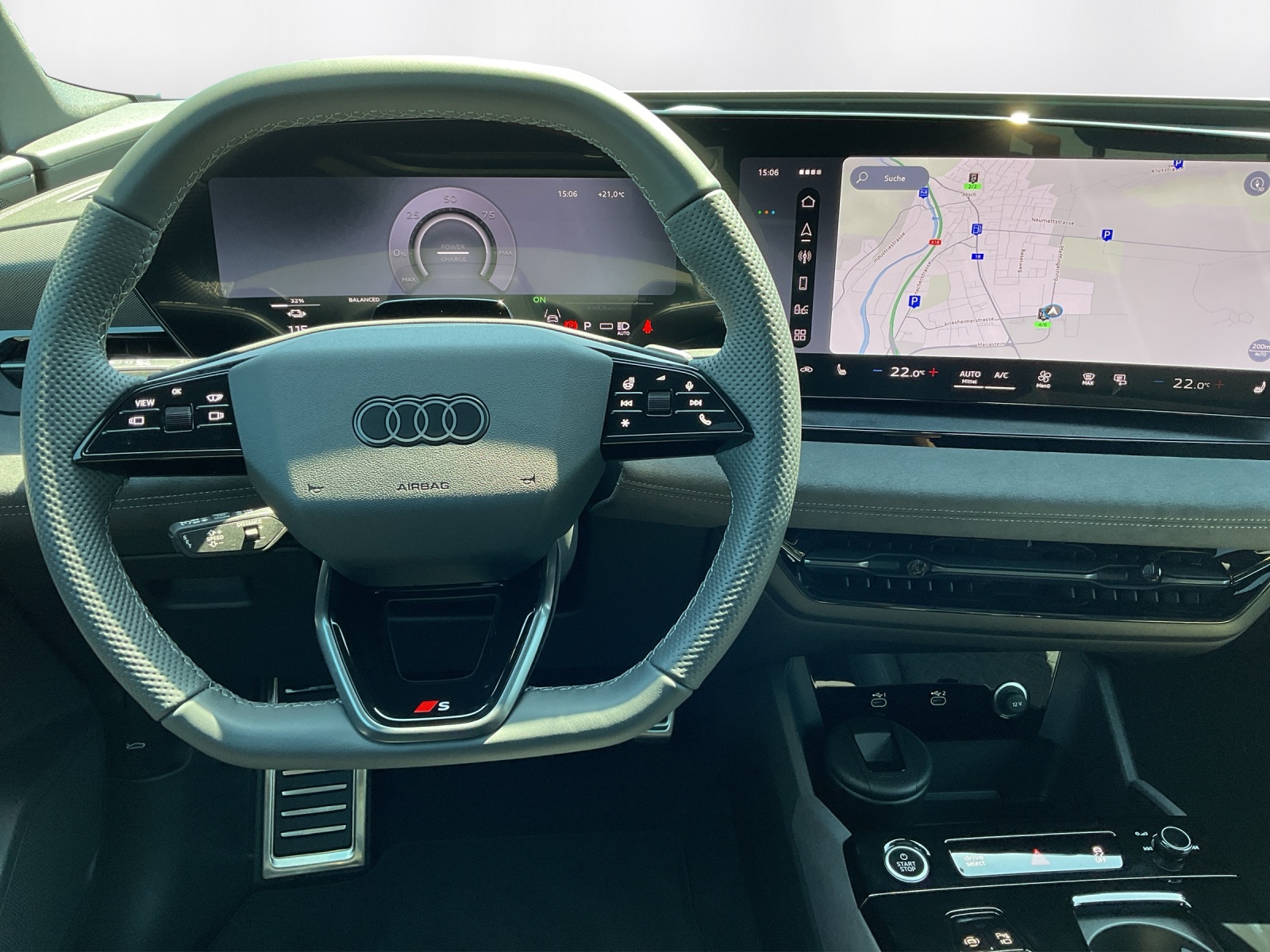 AUDI Q6 e-tron quattro-image-6
