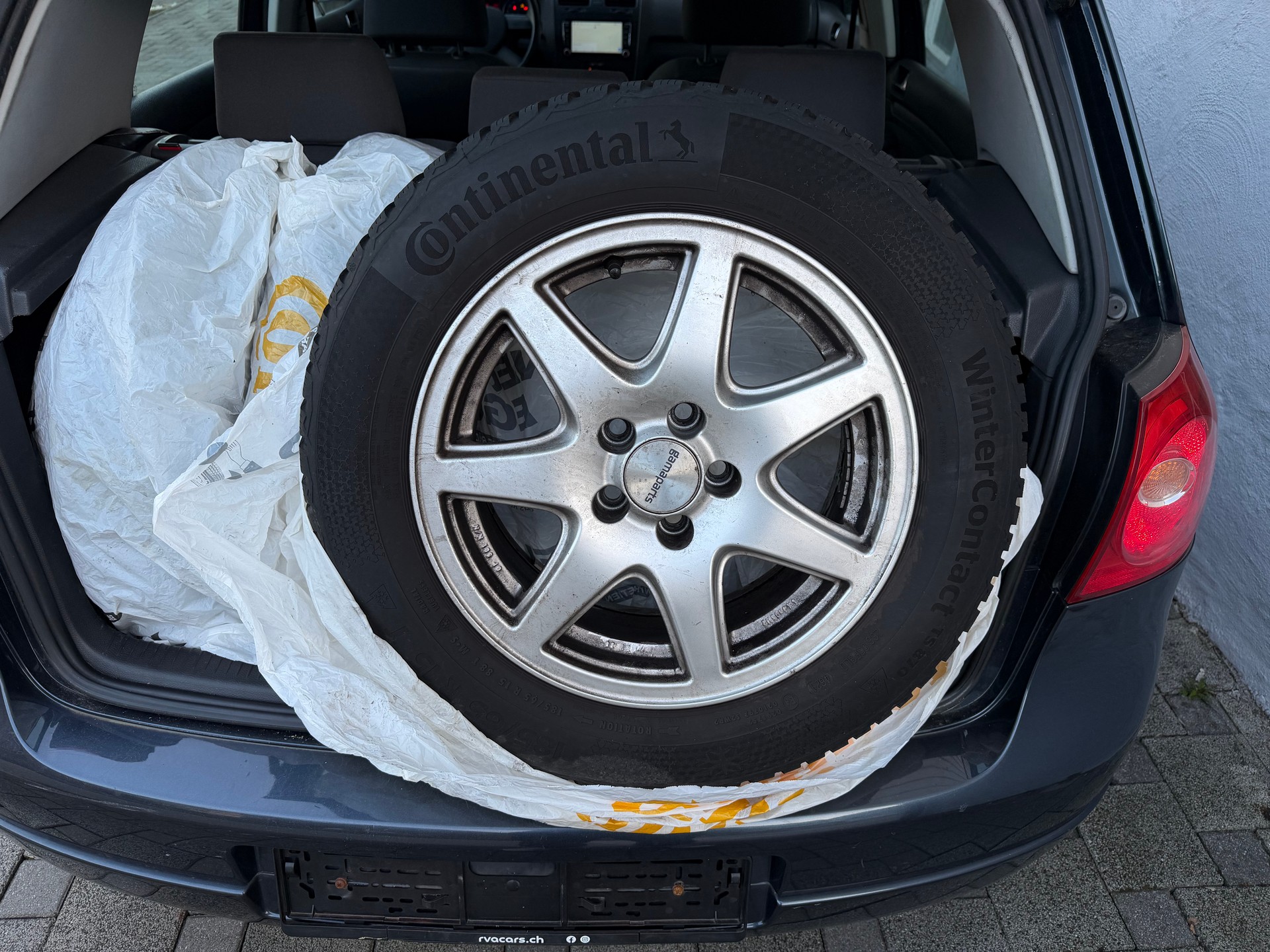 VW Golf 1.6 FSI Comfortline-image-15