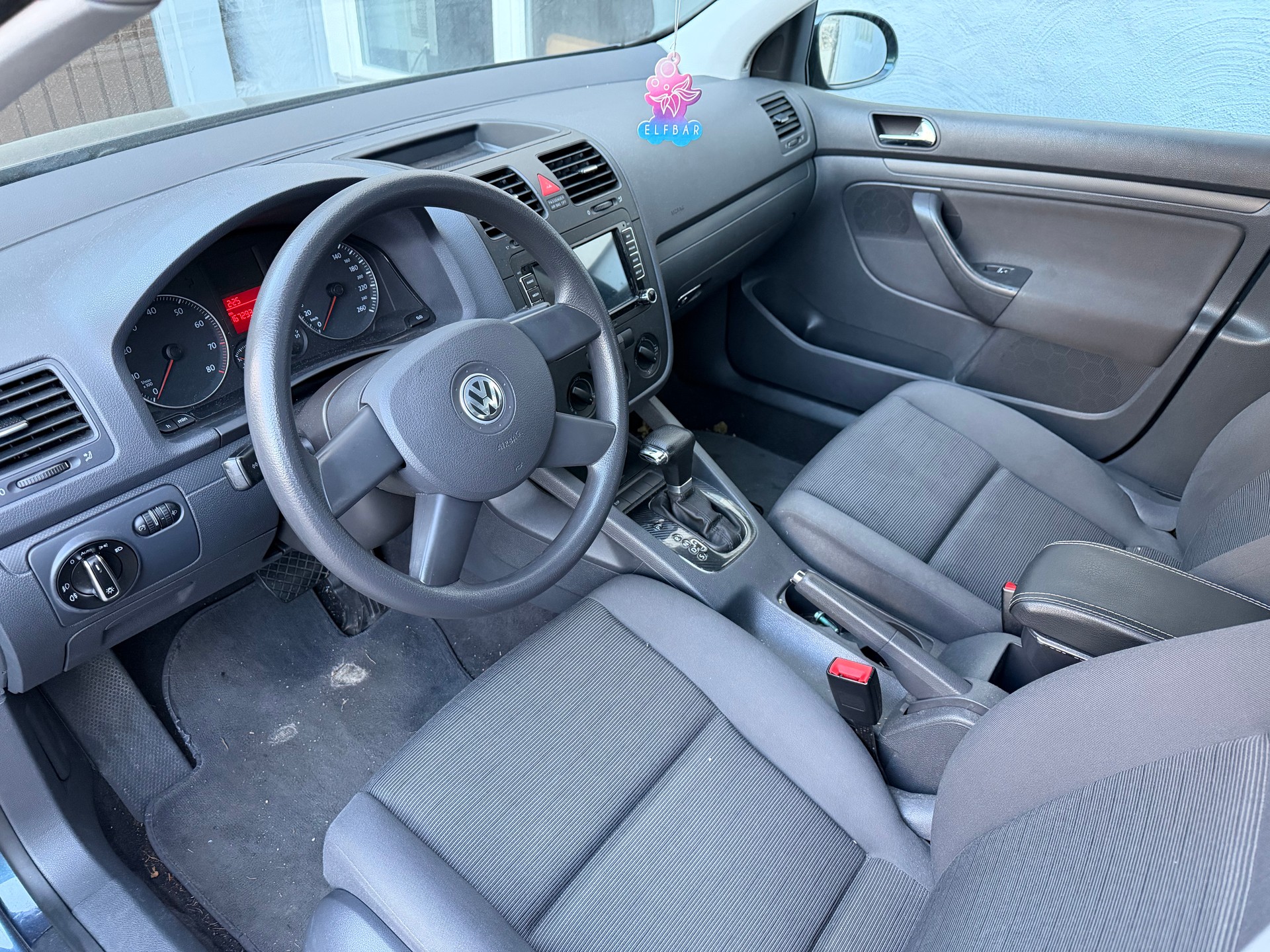 VW Golf 1.6 FSI Comfortline-image-9