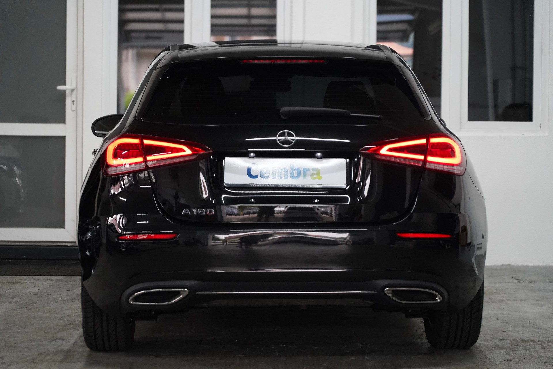 MERCEDES-BENZ A 180 Progressive 7G-DCT-image-6