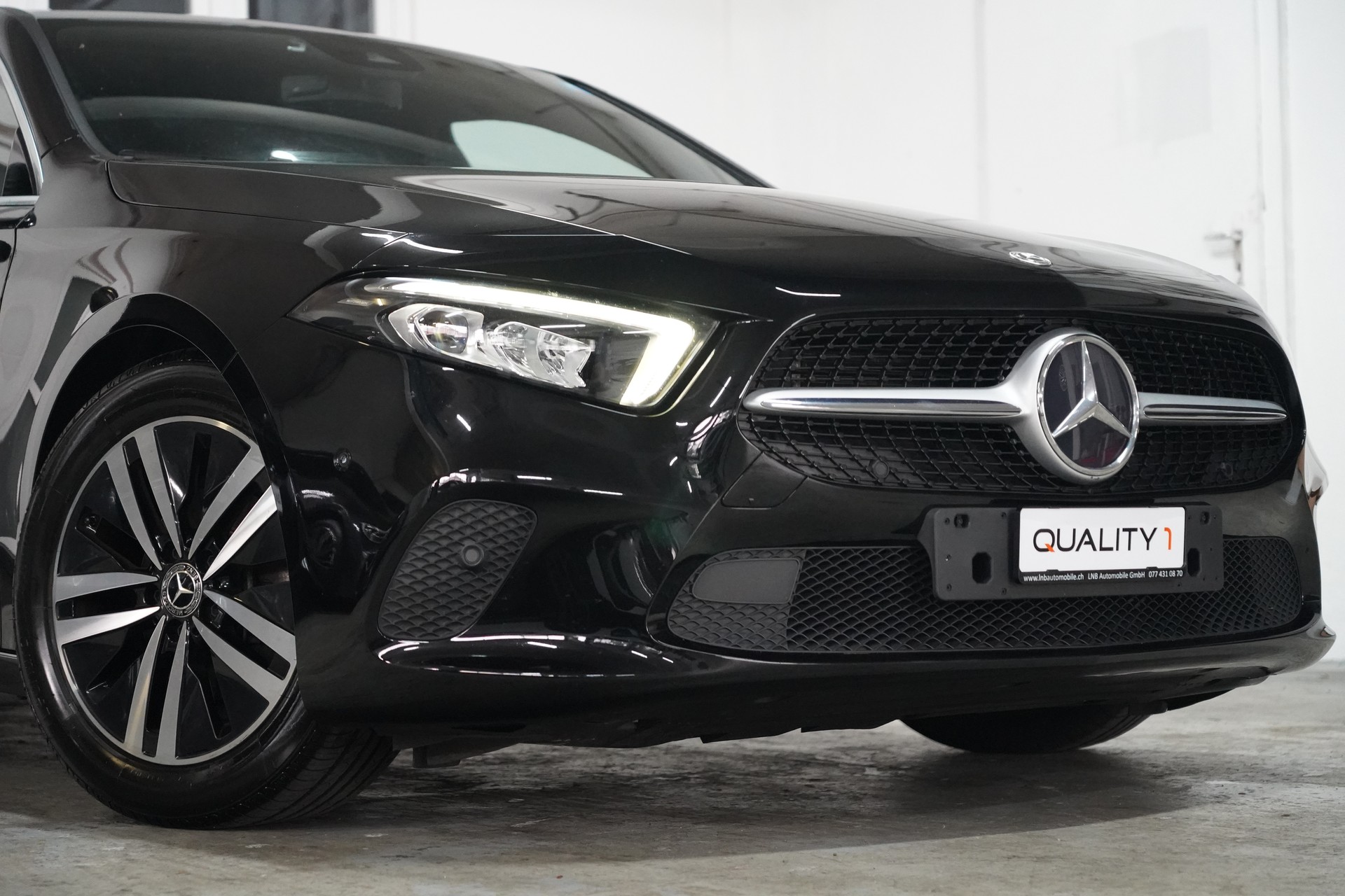 MERCEDES-BENZ A 180 Progressive 7G-DCT-image-1