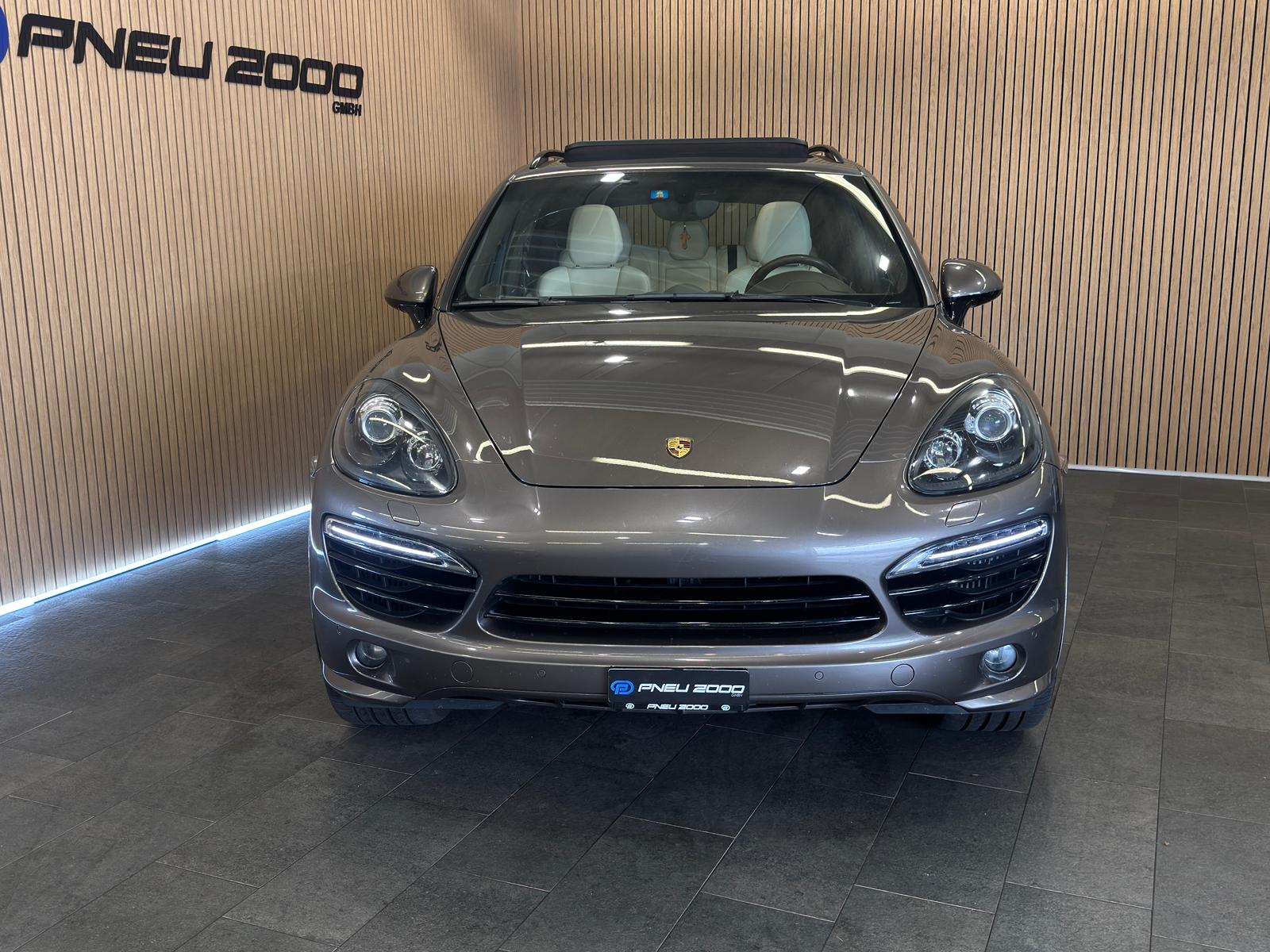 PORSCHE Cayenne S Diesel-image-27