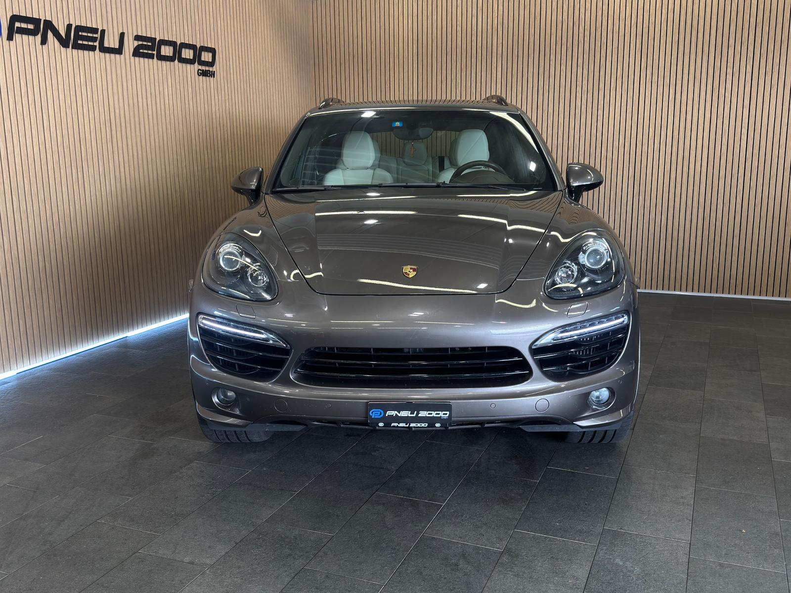PORSCHE Cayenne S Diesel-image-23