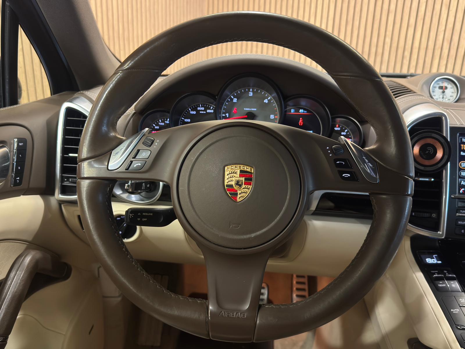 PORSCHE Cayenne S Diesel-image-7