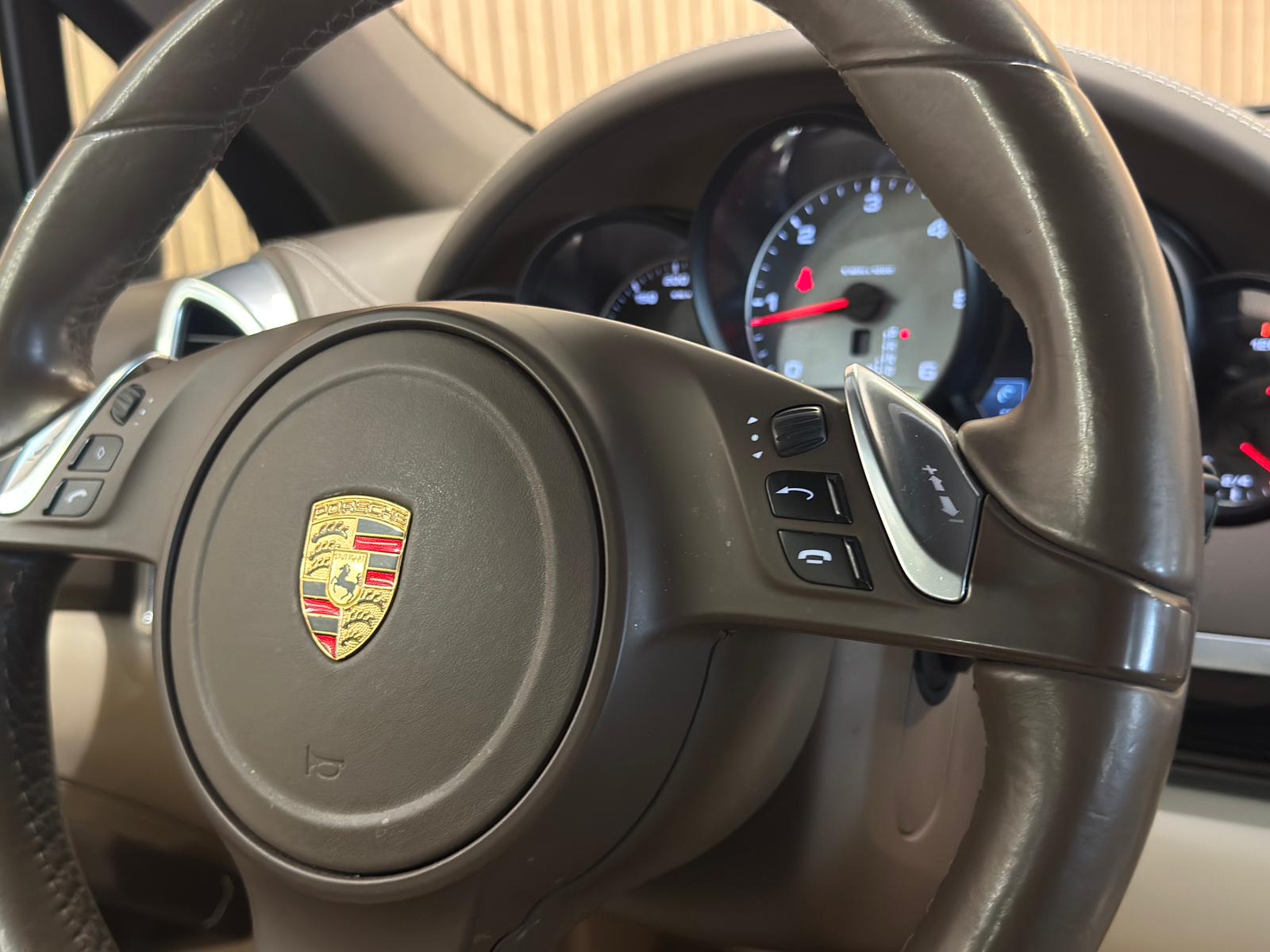 PORSCHE Cayenne S Diesel-image-8