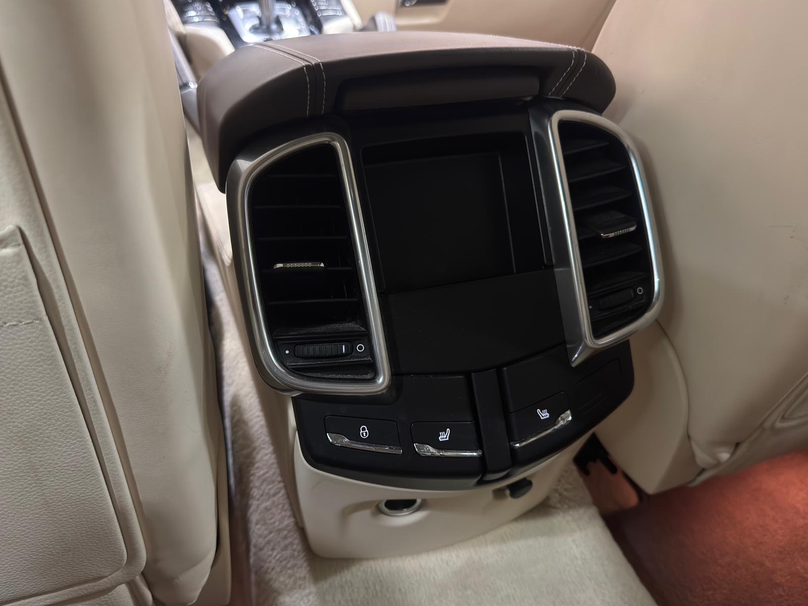 PORSCHE Cayenne S Diesel-image-5