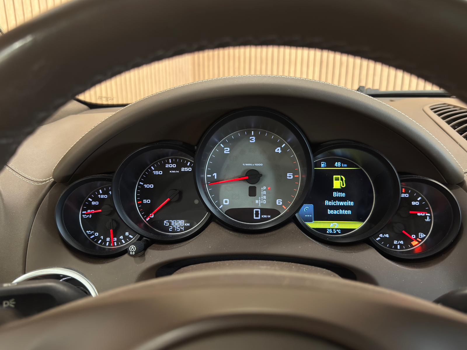PORSCHE Cayenne S Diesel-image-16