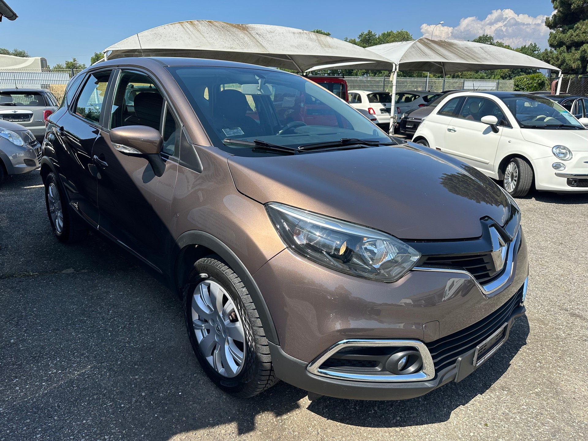 RENAULT Captur 1.2 T 16V Dynamique EDC-showroom-element-2