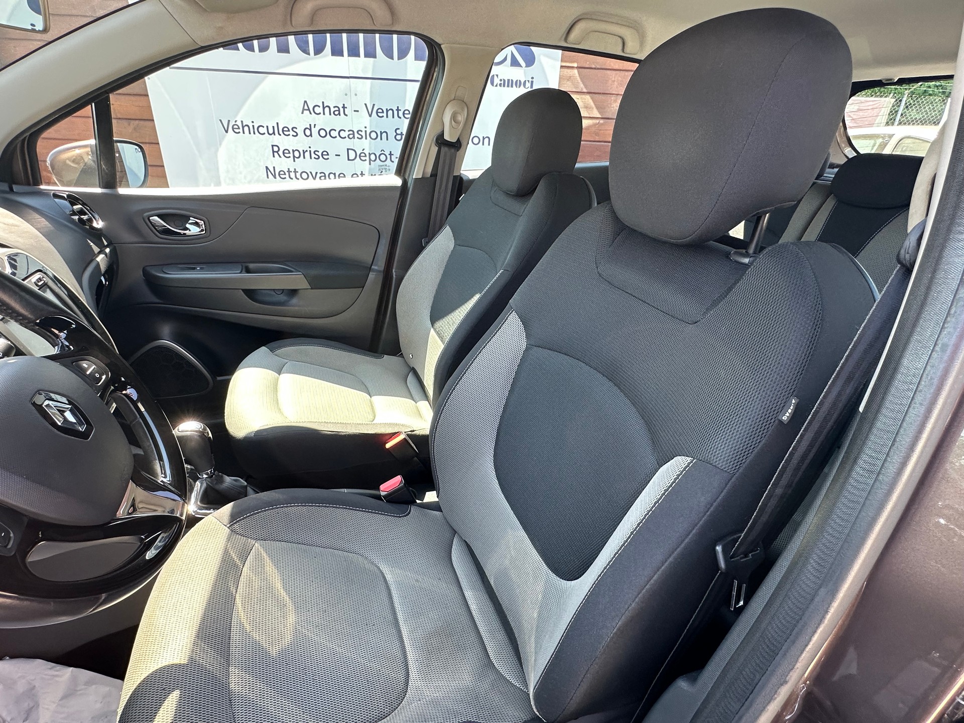RENAULT Captur 1.2 T 16V Dynamique EDC-image-15