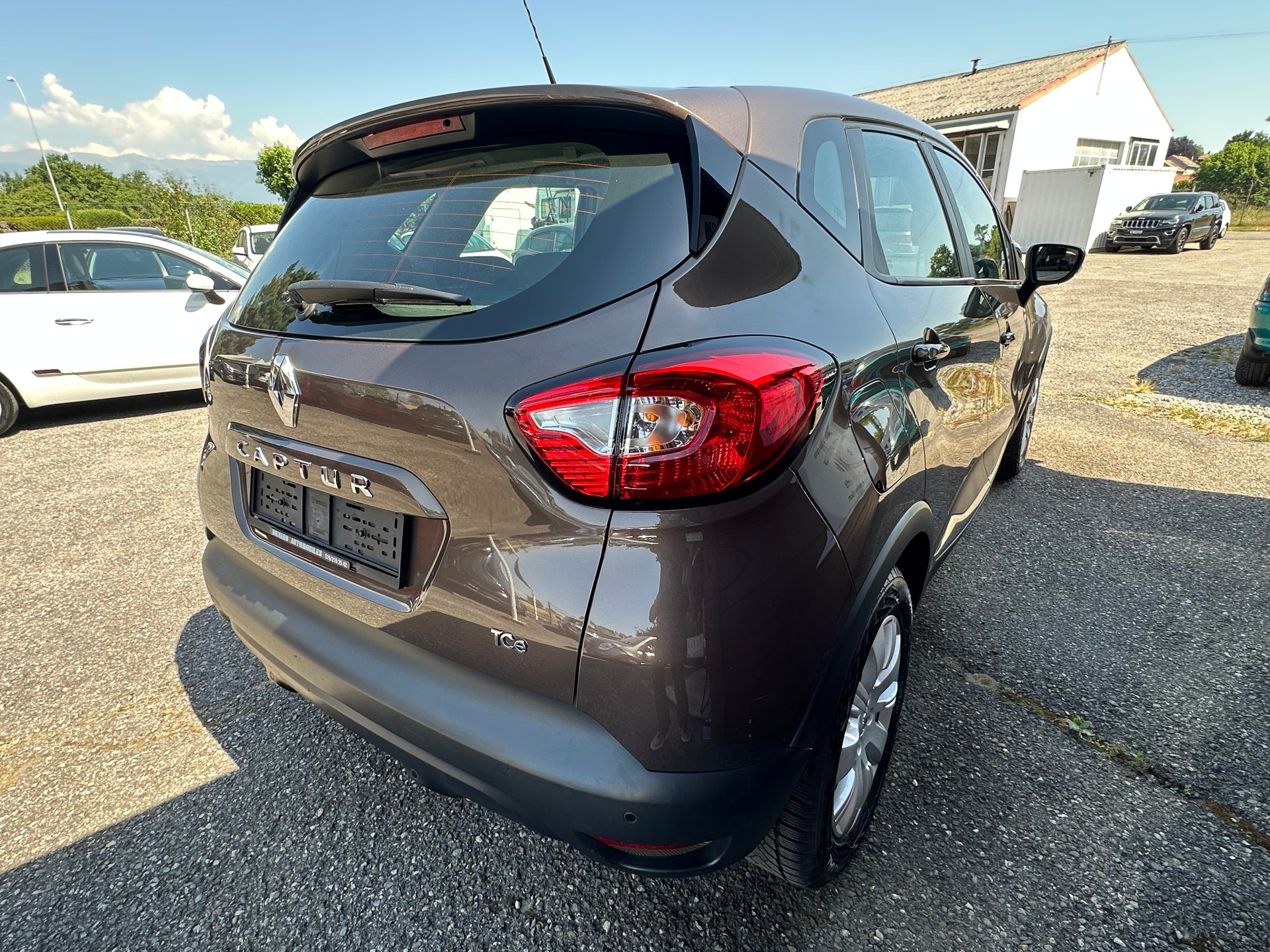 RENAULT Captur 1.2 T 16V Dynamique EDC-image-9