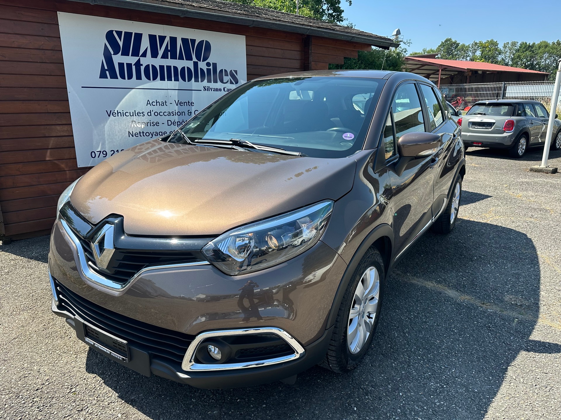 RENAULT Captur 1.2 T 16V Dynamique EDC