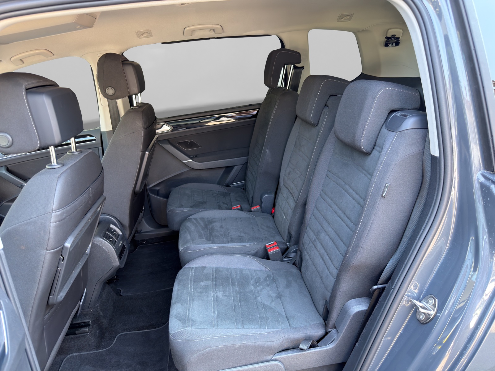 VW Touran 1.5 TSI Highline DSG-image-8