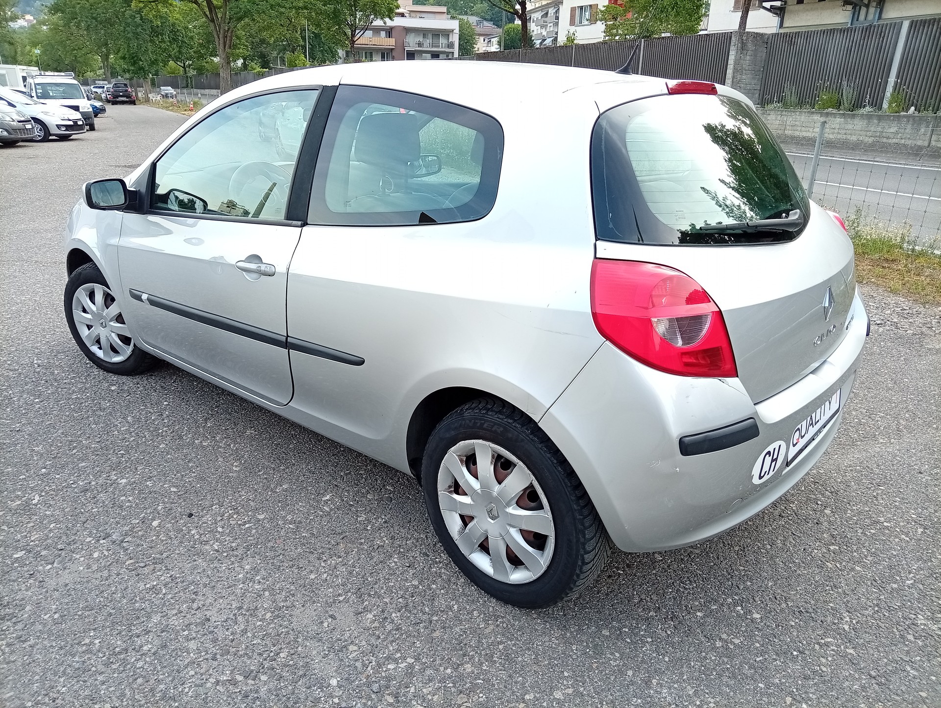 RENAULT Clio 1.6 16V Privilège-image-7