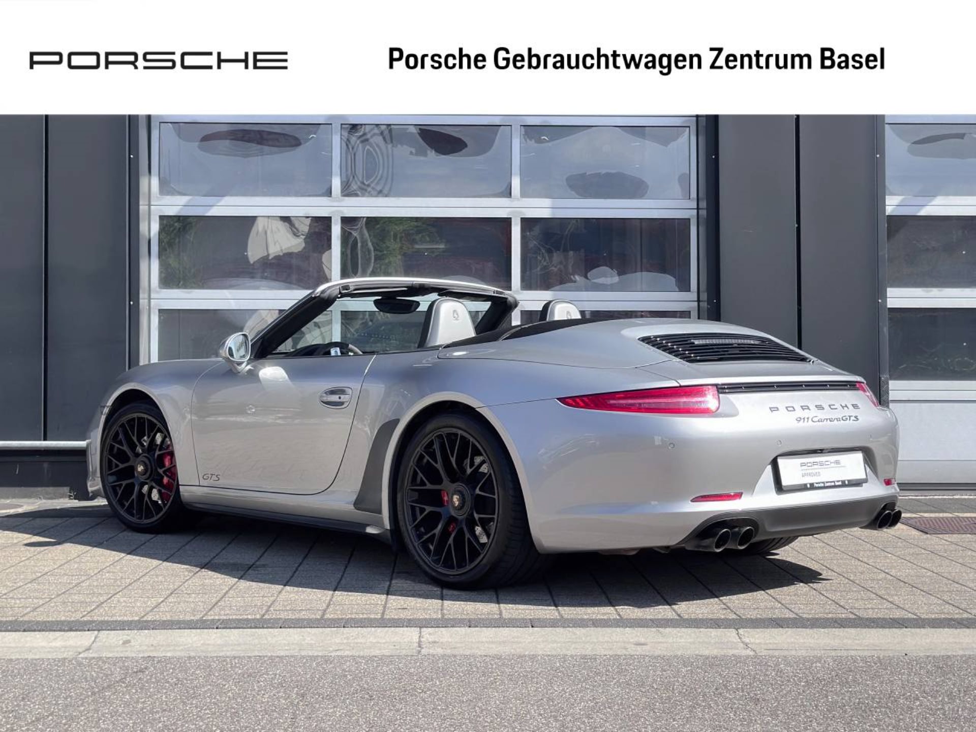 PORSCHE 911 Carrera GTS Cabriolet-showroom-element-2