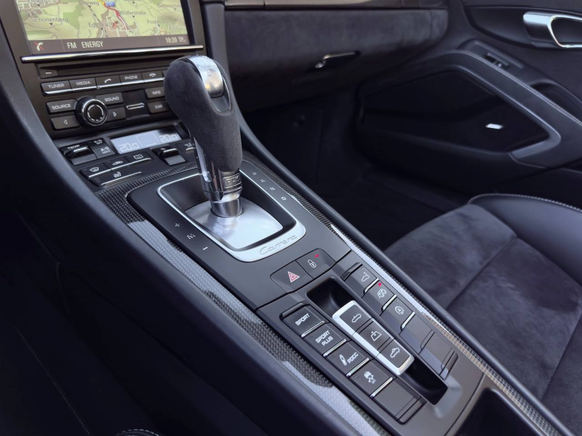 PORSCHE 911 Carrera GTS Cabriolet-image-22