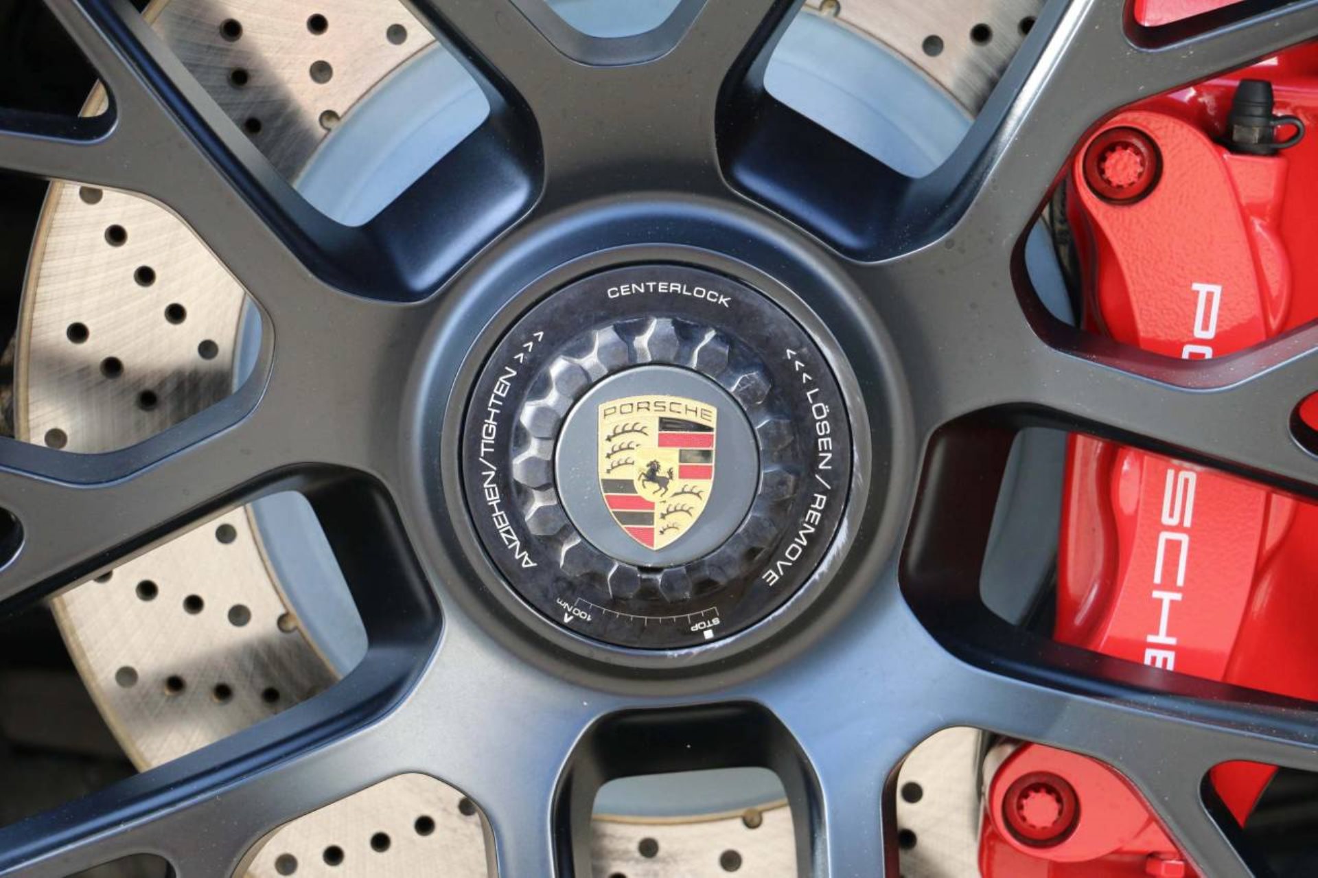 PORSCHE 911 Carrera GTS Cabriolet-image-13