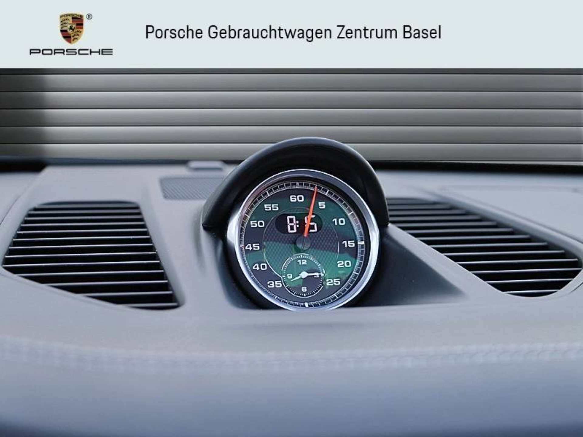 PORSCHE 911 Carrera GTS Cabriolet-image-5