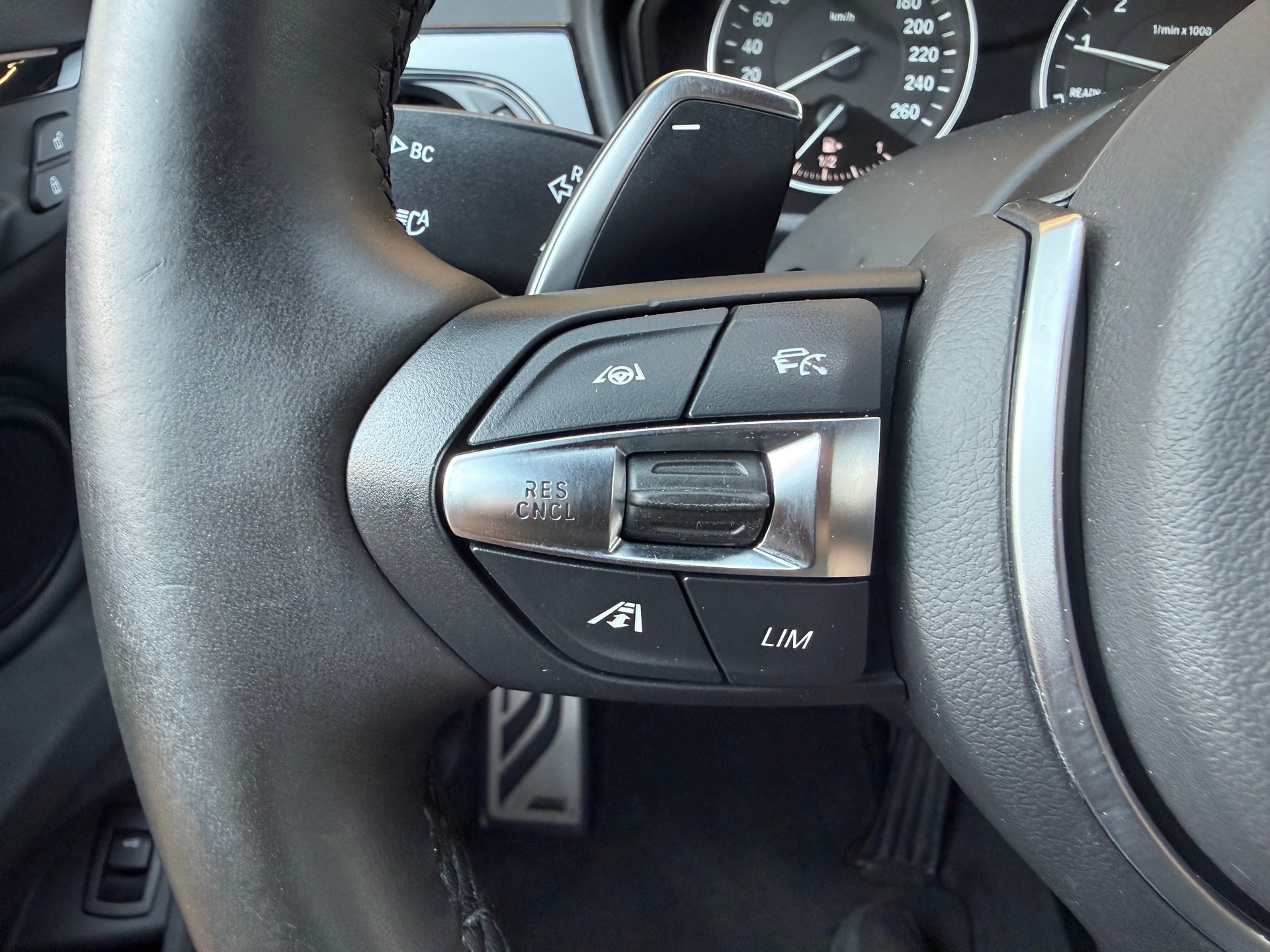 BMW X1 xDrive 25i M Sport Steptronic-image-25