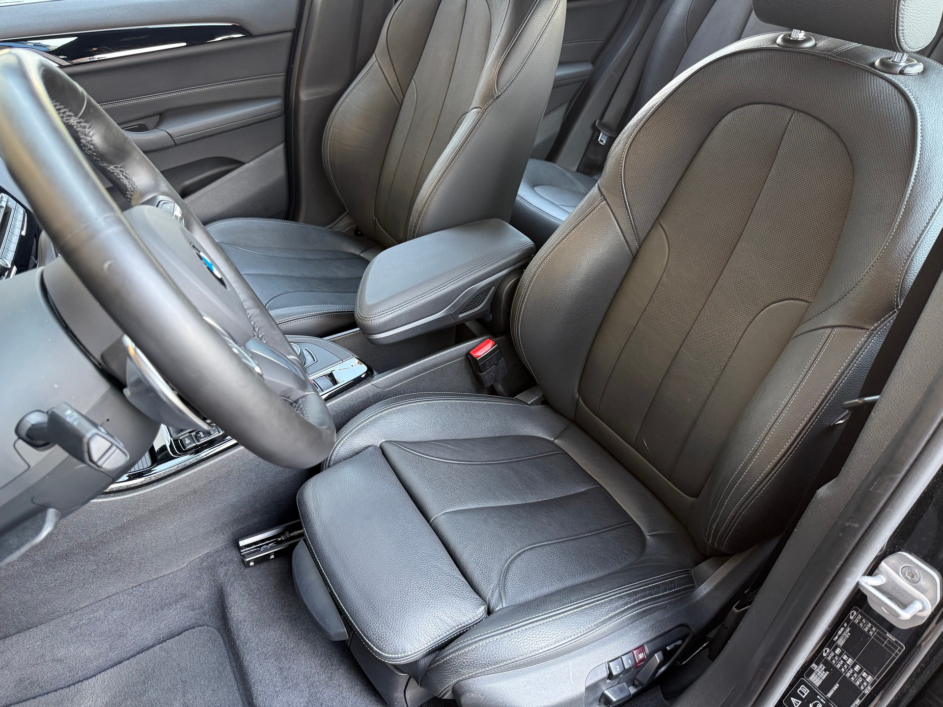 BMW X1 xDrive 25i M Sport Steptronic-image-8
