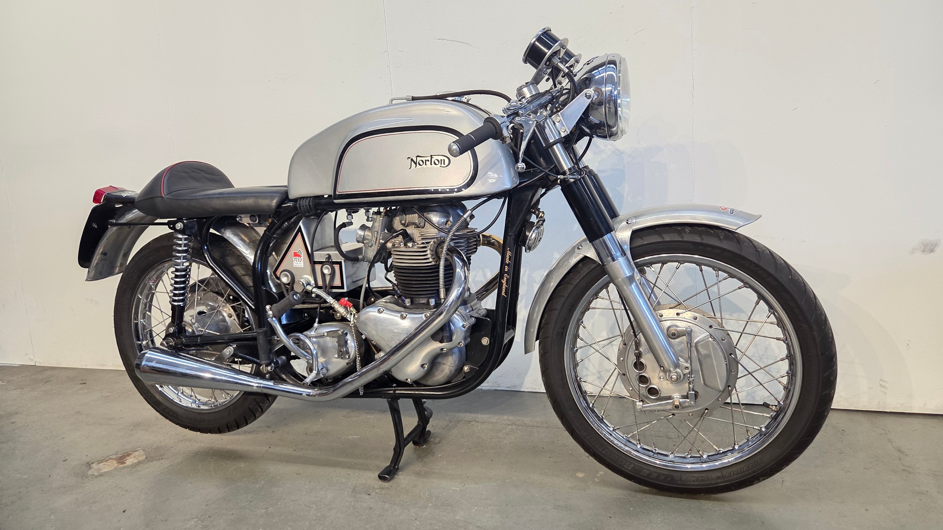 NORTON Atlas 750-showroom-element-2
