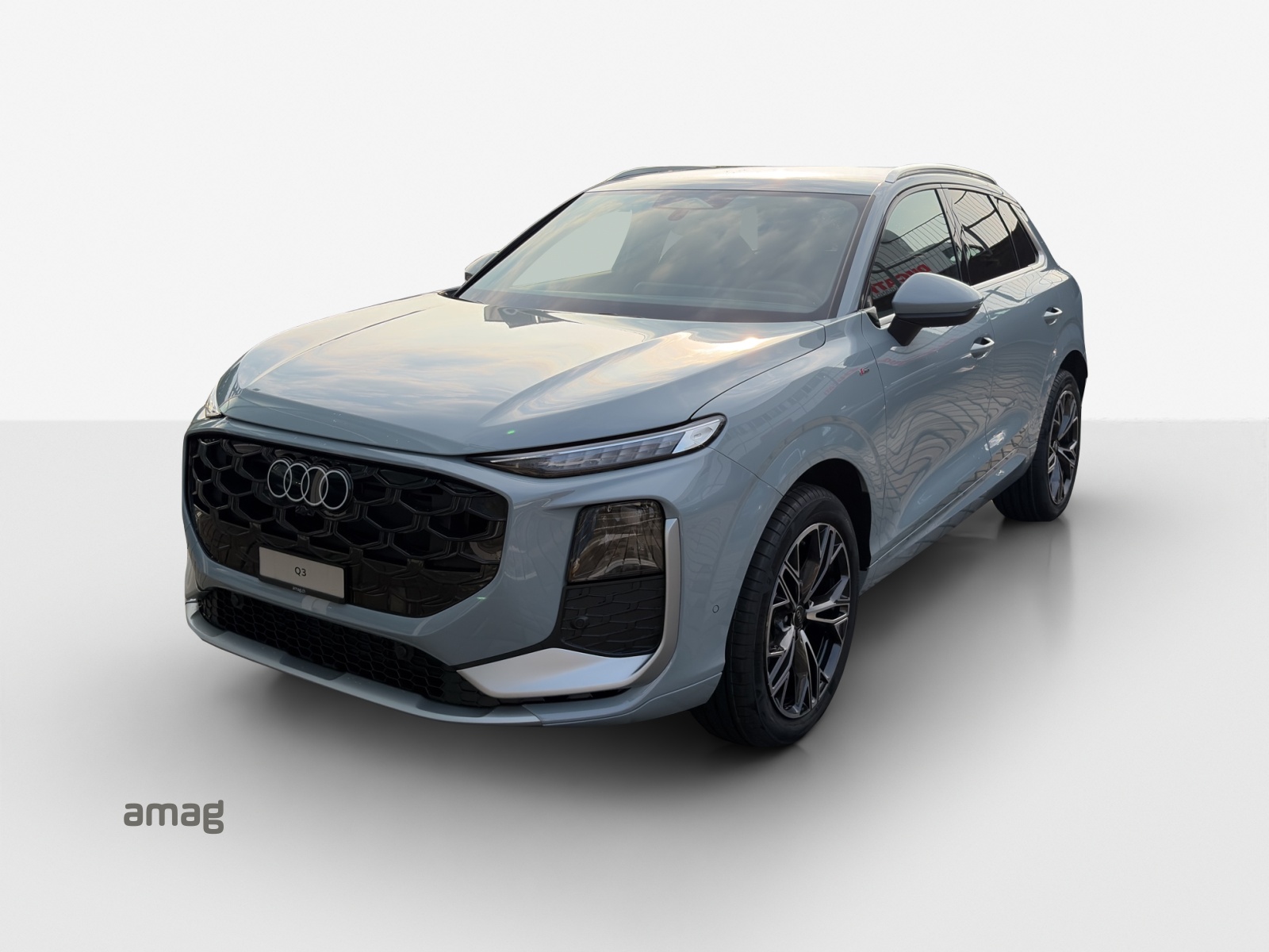 AUDI Q3 SUV TFSI quattro 150 kW S tronic-image-0