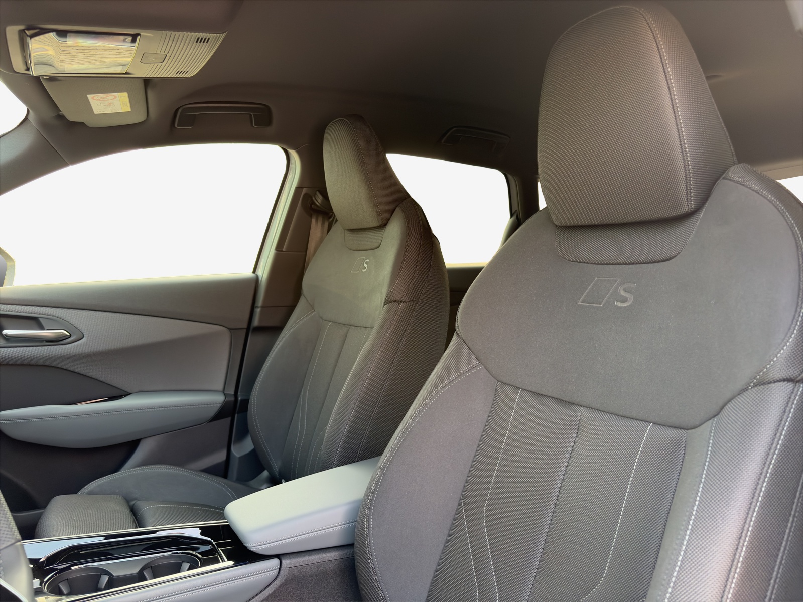 AUDI Q3 SUV TFSI quattro 150 kW S tronic-image-14