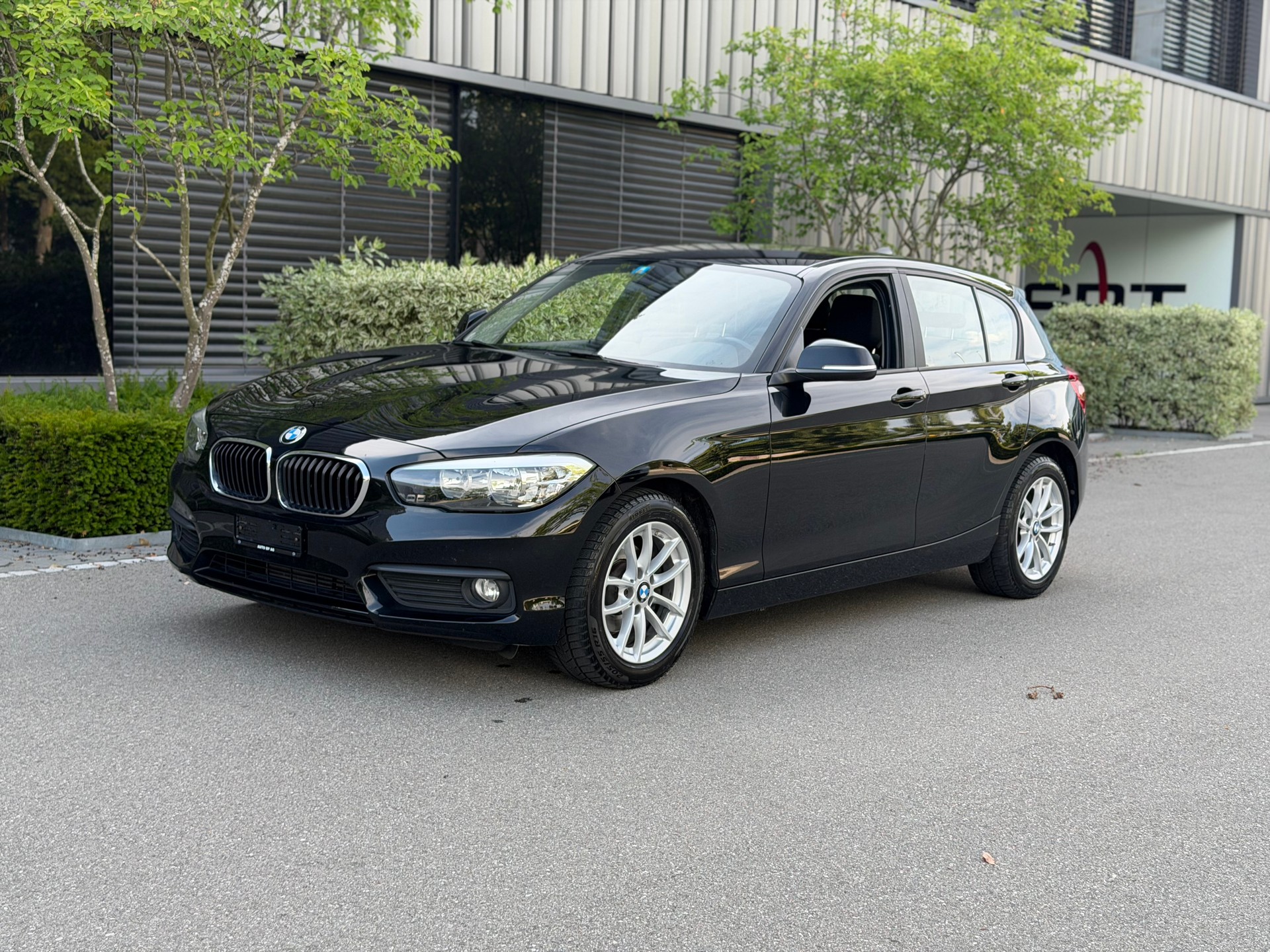 BMW 116i Business-image-0