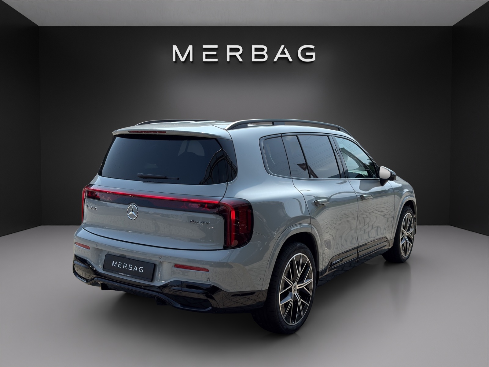 MERCEDES-BENZ GLB 220 4Matic 8G-Tronic-image-4