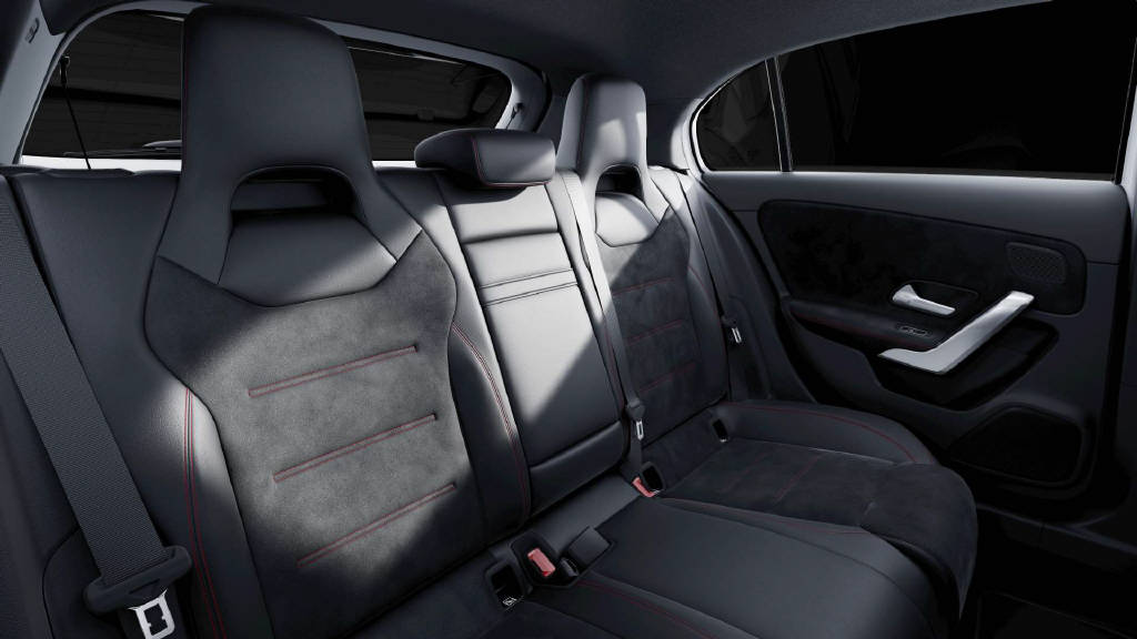 MERCEDES-BENZ A 220 4MATIC-image-6