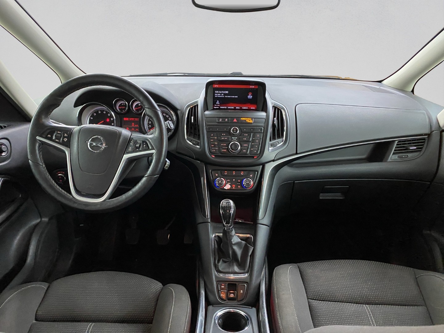 OPEL Zafira Tourer 1.4i 16V Cosmo-image-13