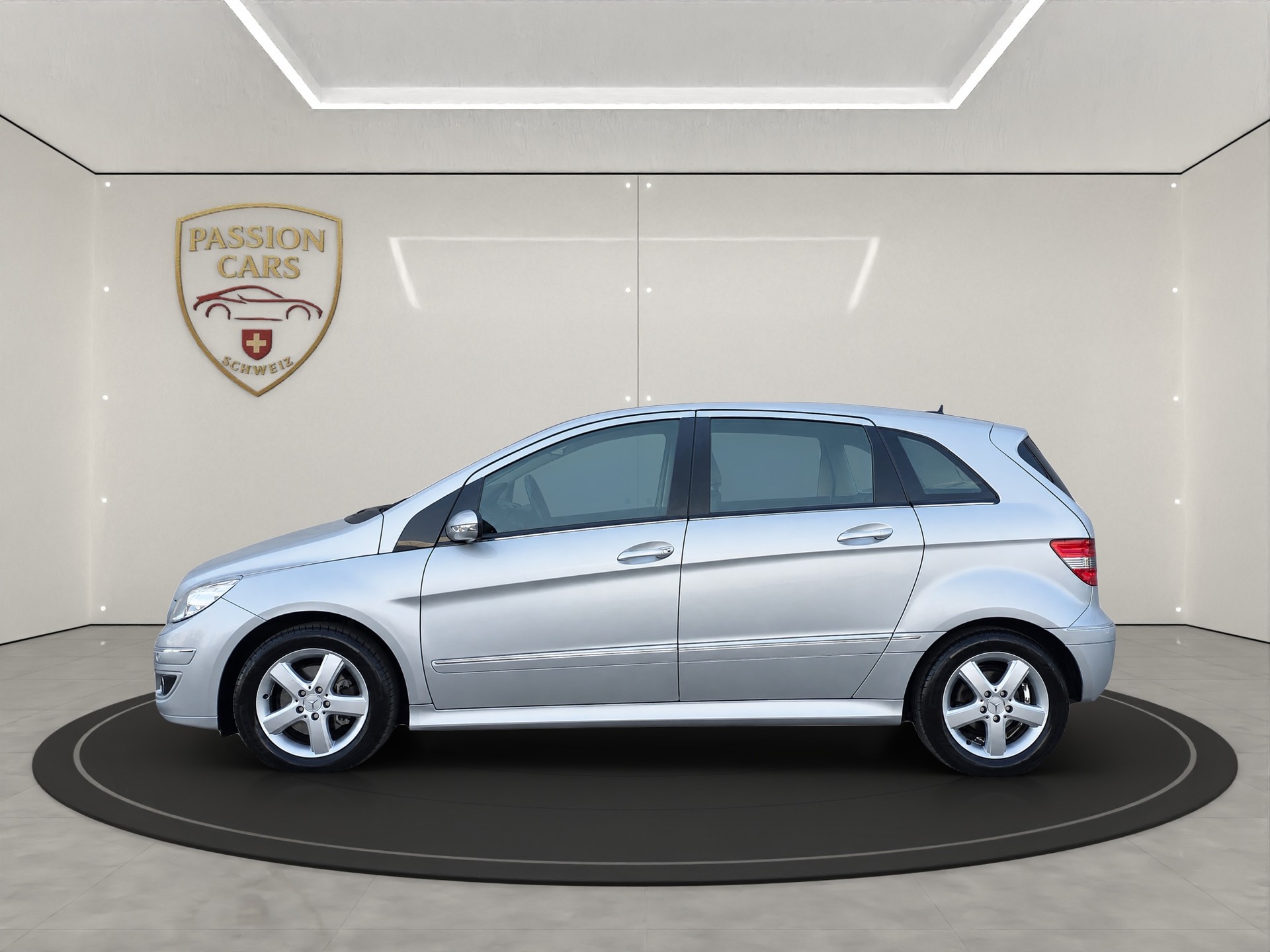 MERCEDES-BENZ B 200 CDI-image-1