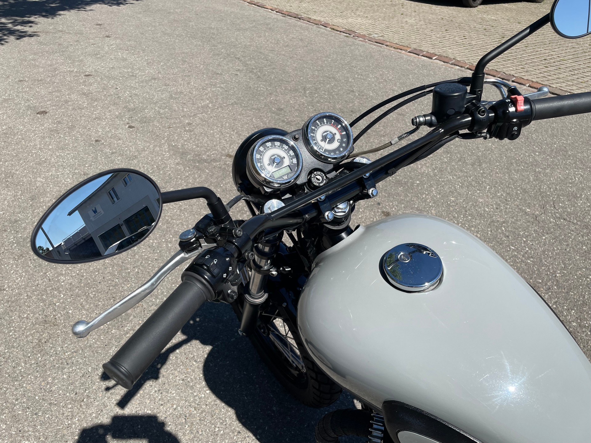 KAWASAKI W 800 Special Edition-image-3