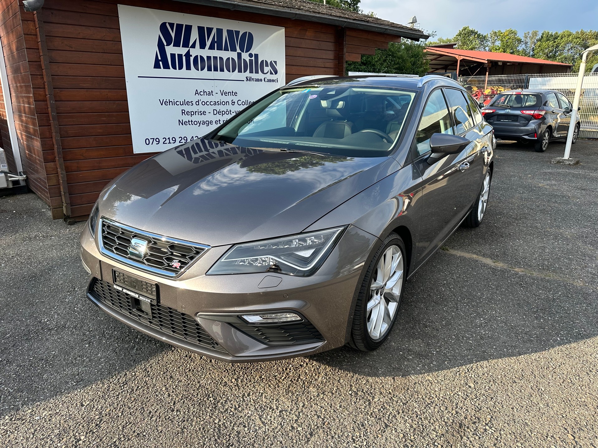 SEAT Leon ST 1.4 TSI FR Line-image-0