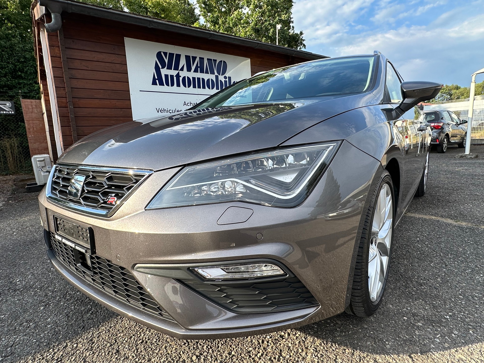 SEAT Leon ST 1.4 TSI FR Line-image-6