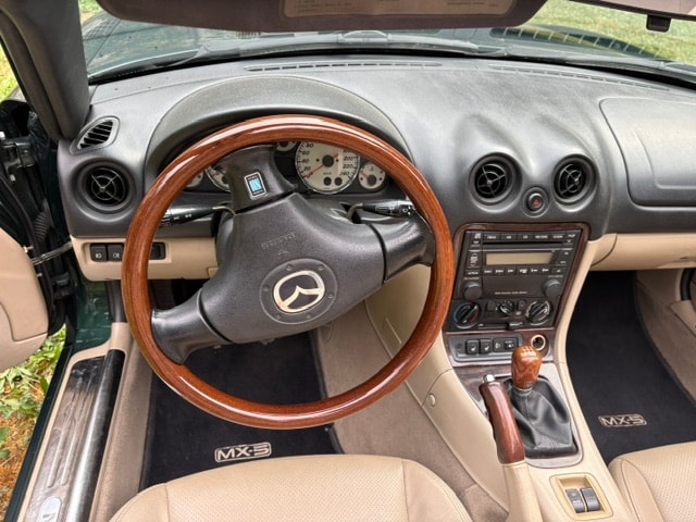 MAZDA MX-5-image-3
