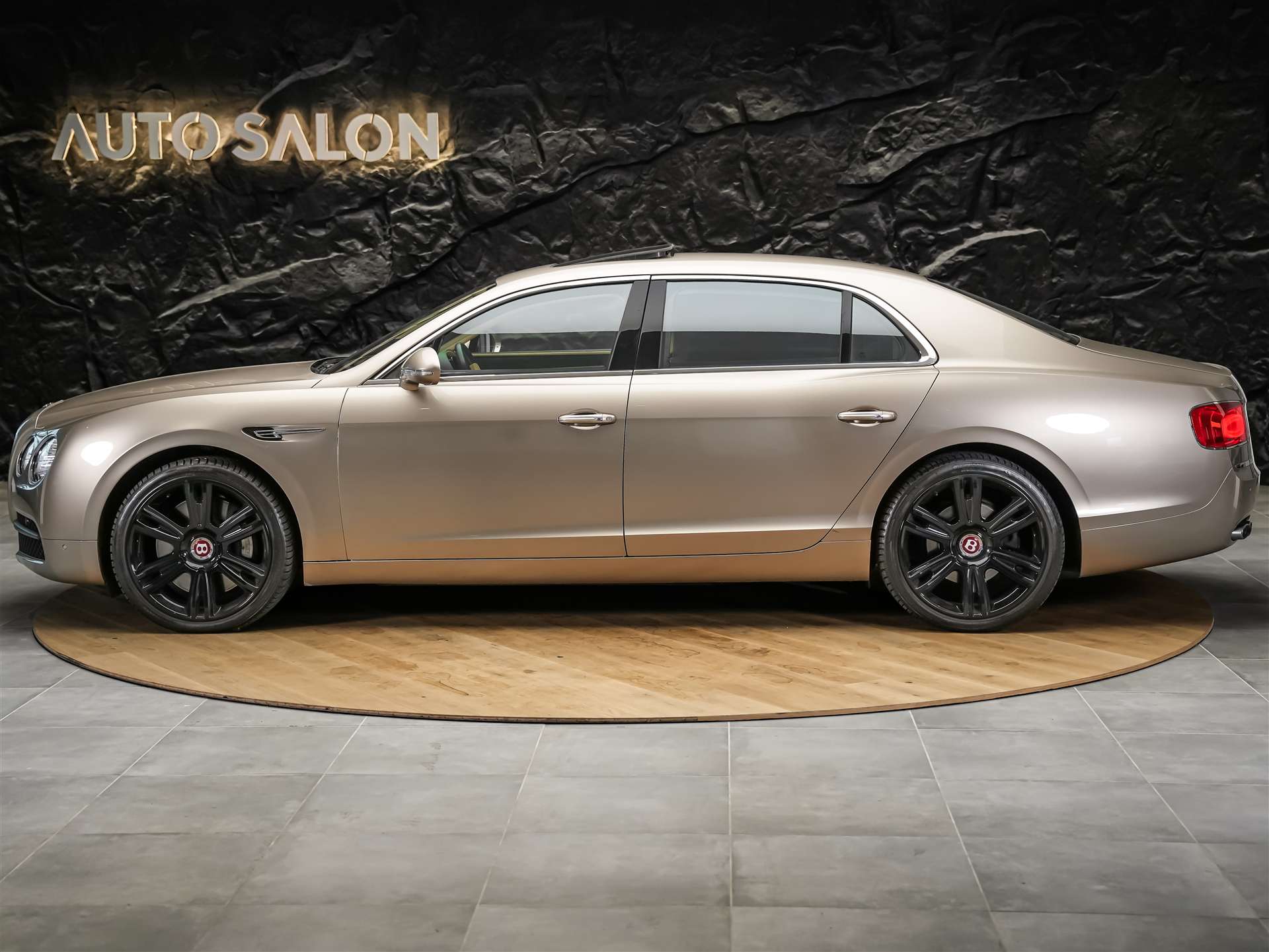 BENTLEY Flying Spur *Panorama*Massage*Sitzlüftung*-showroom-element-1