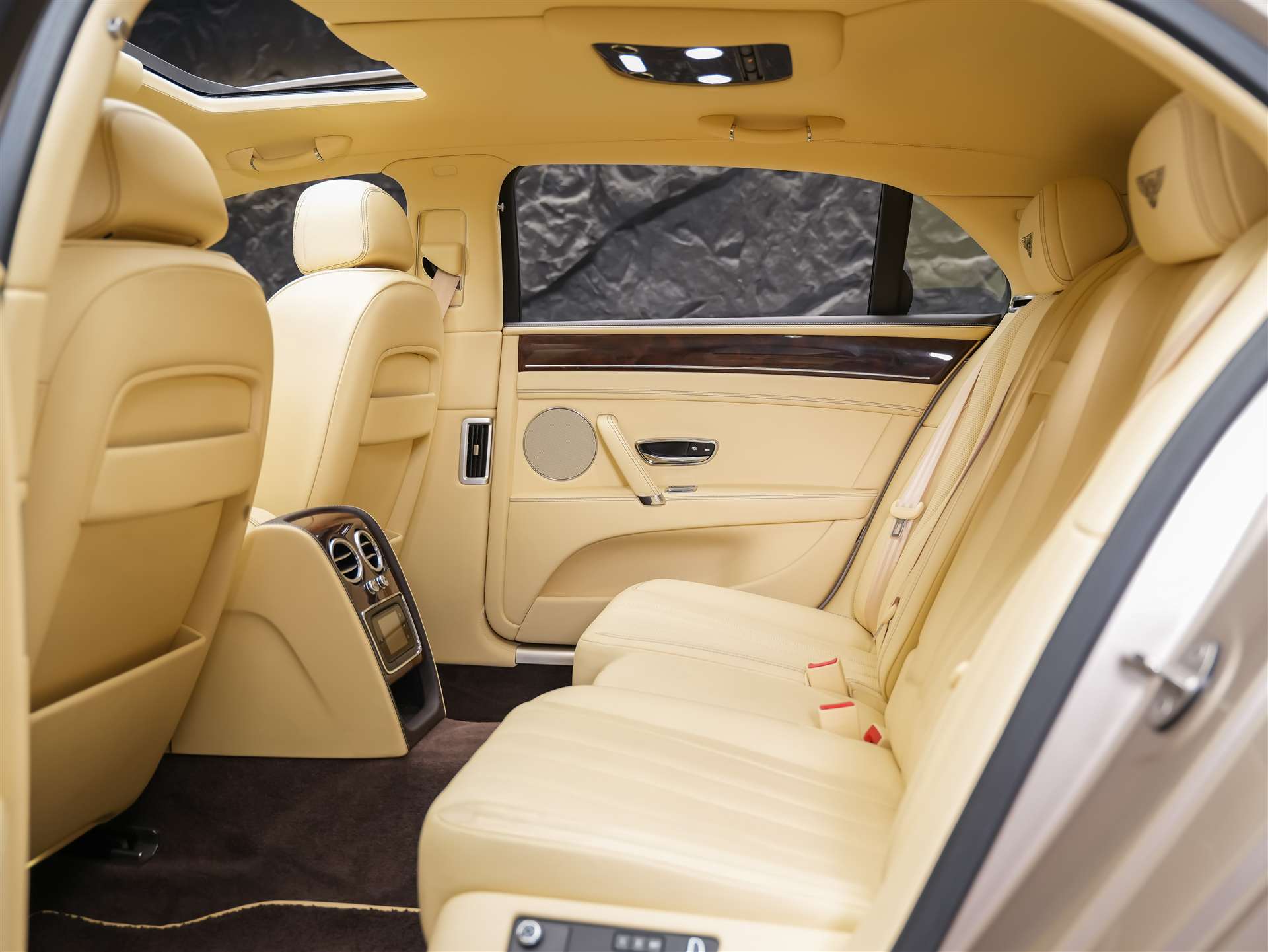 BENTLEY Flying Spur *Panorama*Massage*Sitzlüftung*-image-14