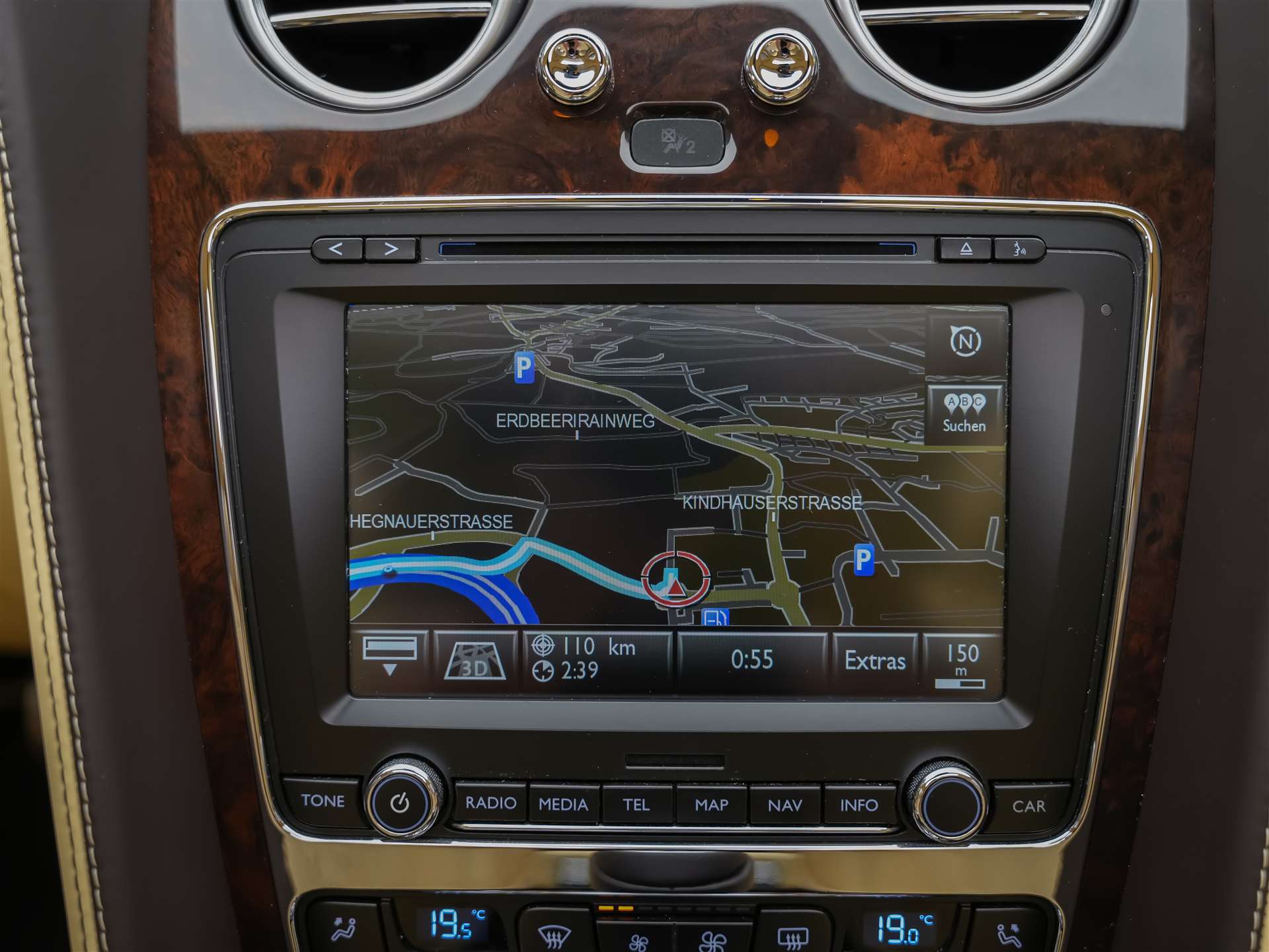 BENTLEY Flying Spur *Panorama*Massage*Sitzlüftung*-image-31