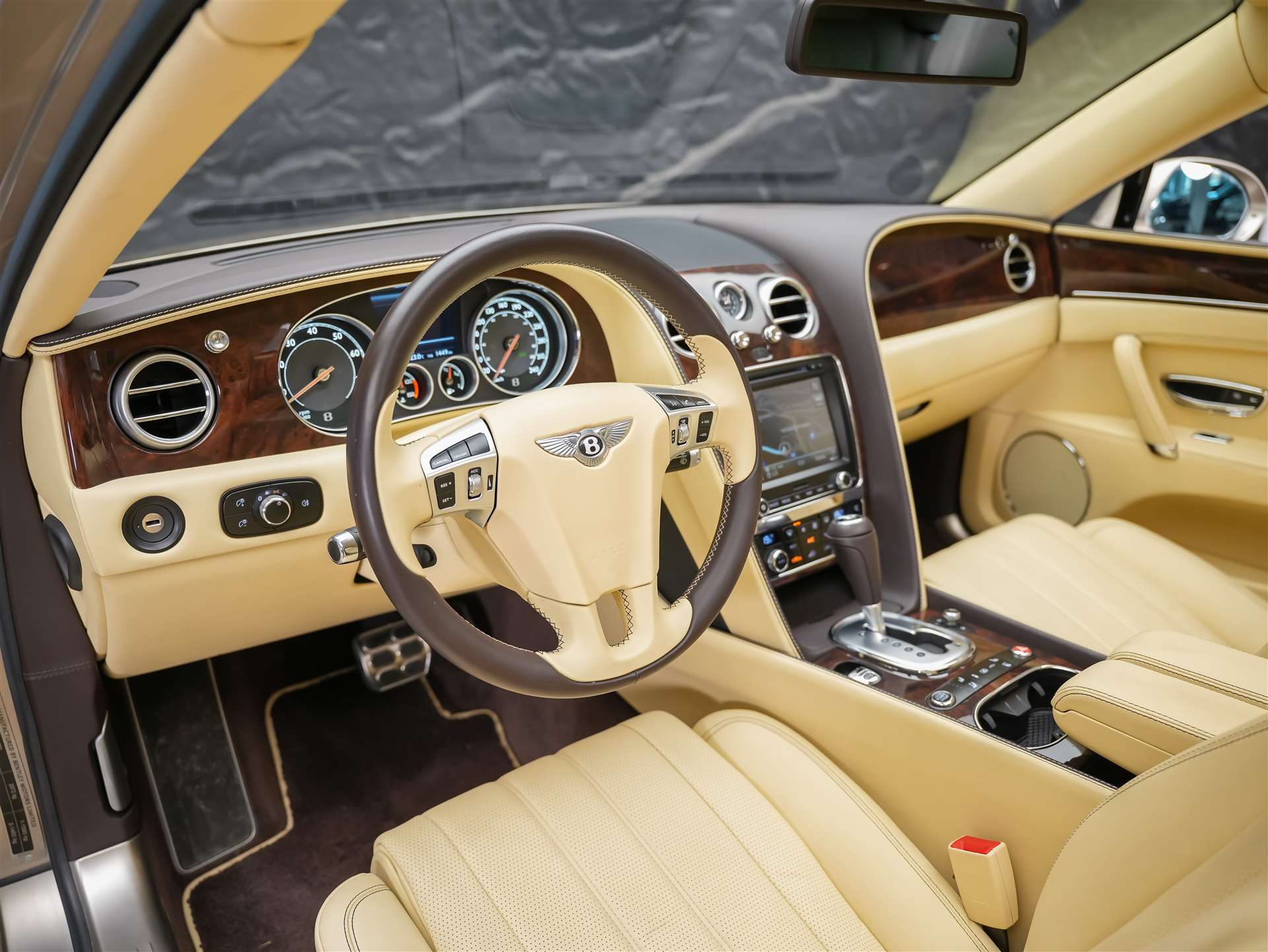 BENTLEY Flying Spur *Panorama*Massage*Sitzlüftung*-image-8
