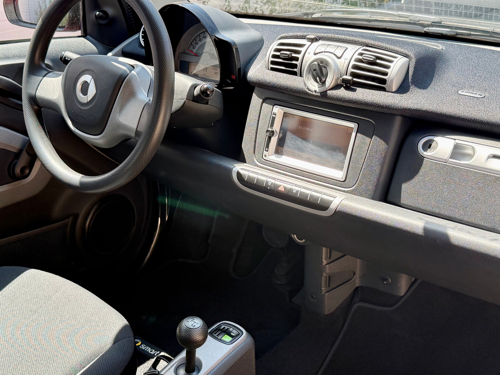 SMART fortwo pure mhd softip (Frisch Ab MFK)-image-9