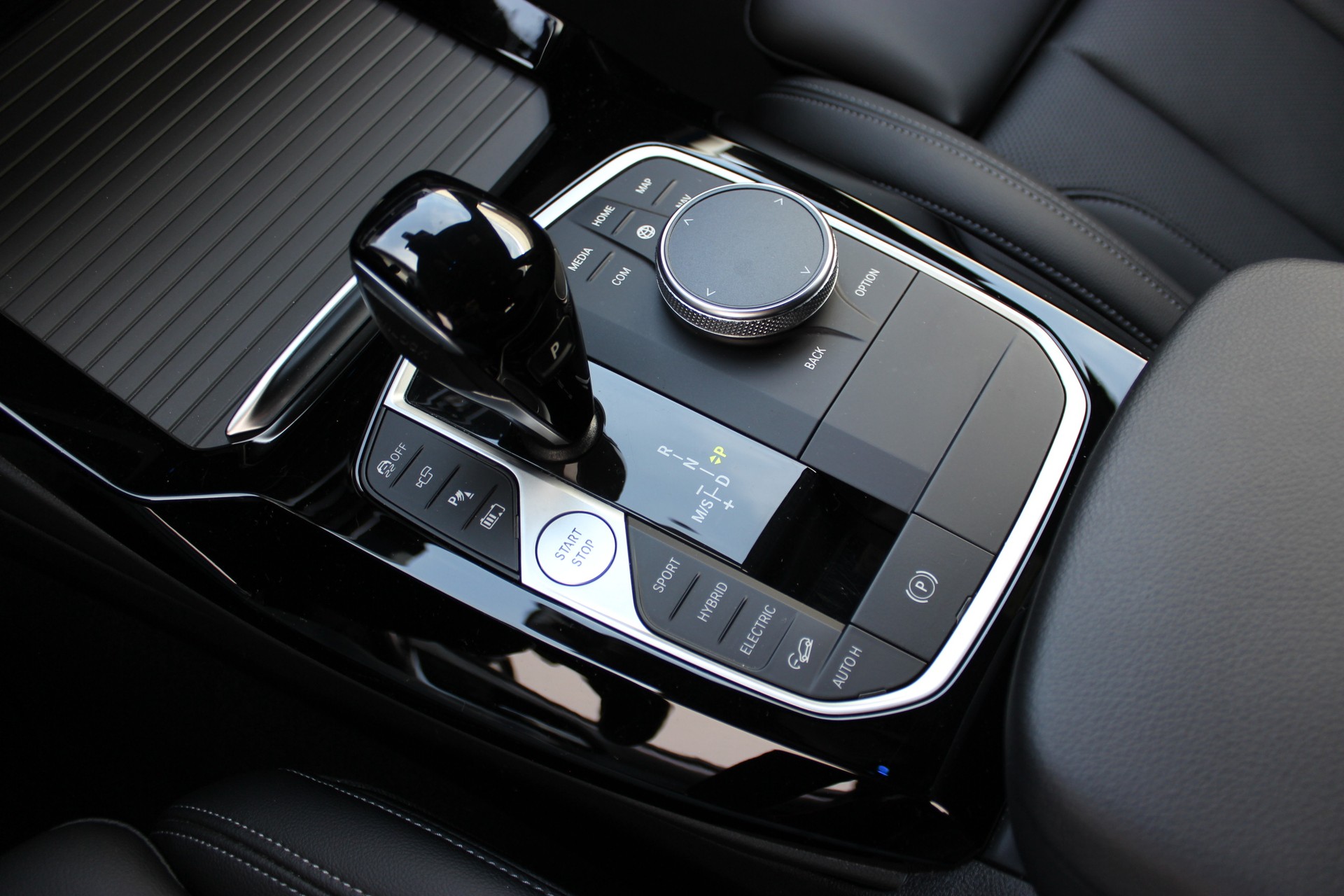 BMW X3 xDrive 30e M Sport-image-23
