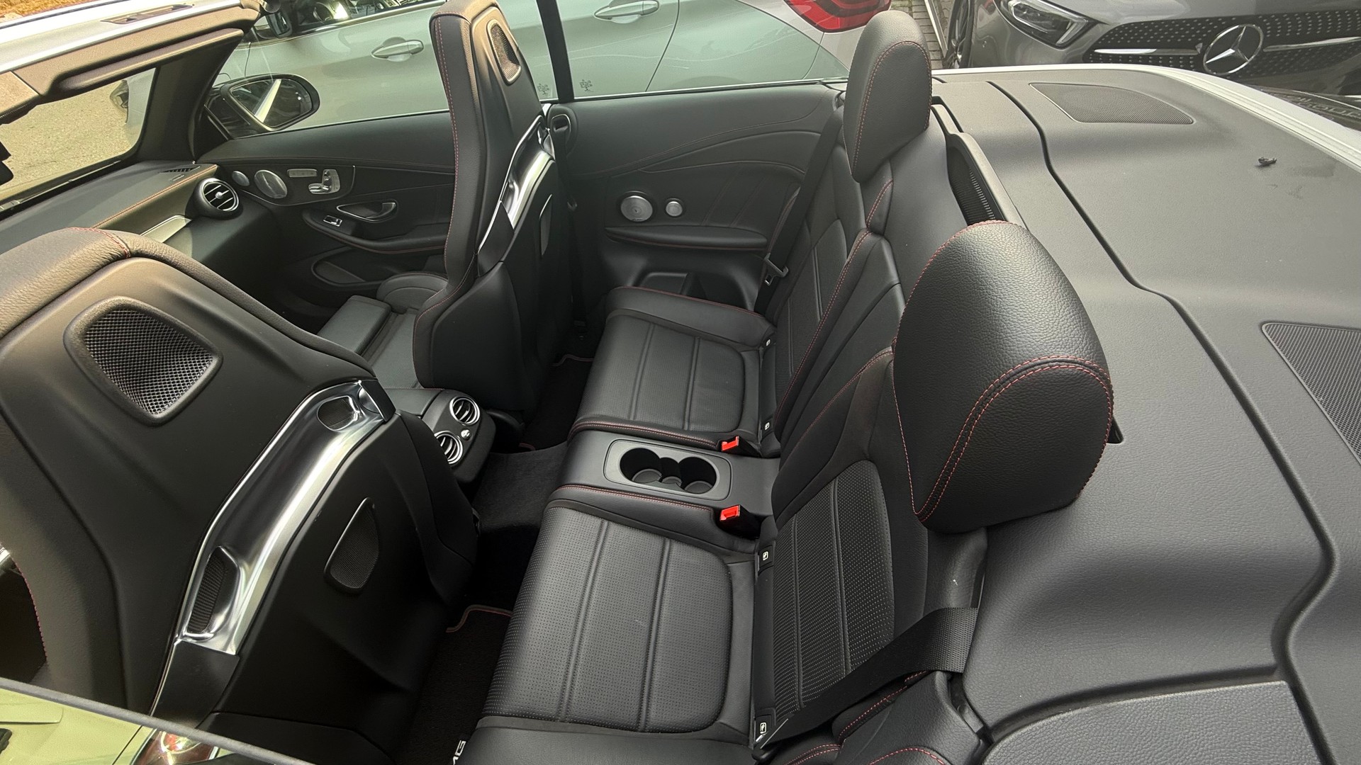 MERCEDES-BENZ C 43 Cabriolet AMG 4Matic 9G-Tronic-image-11