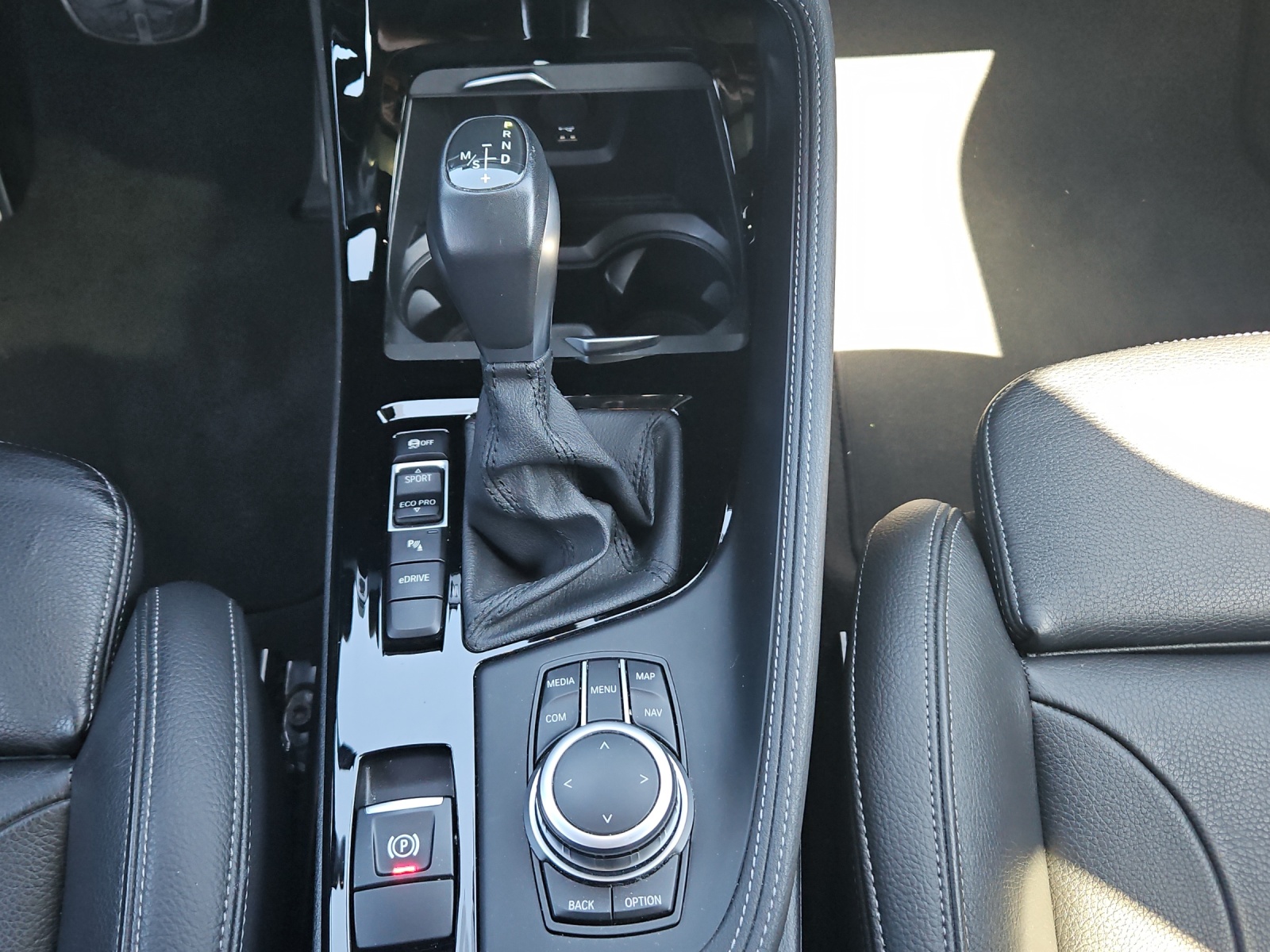 BMW X2 25e xDrive-image-13