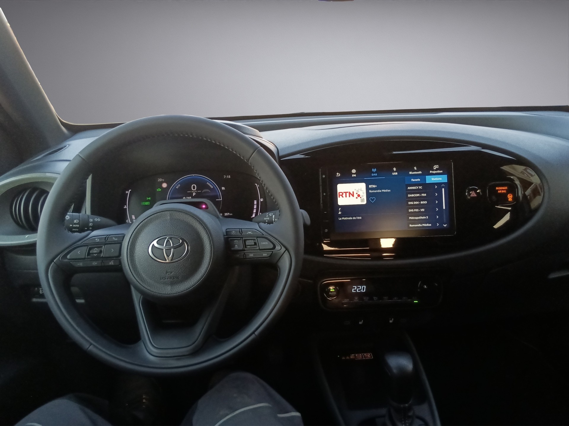 TOYOTA Aygo X 1.5 VVT-i HSD Trend-image-11