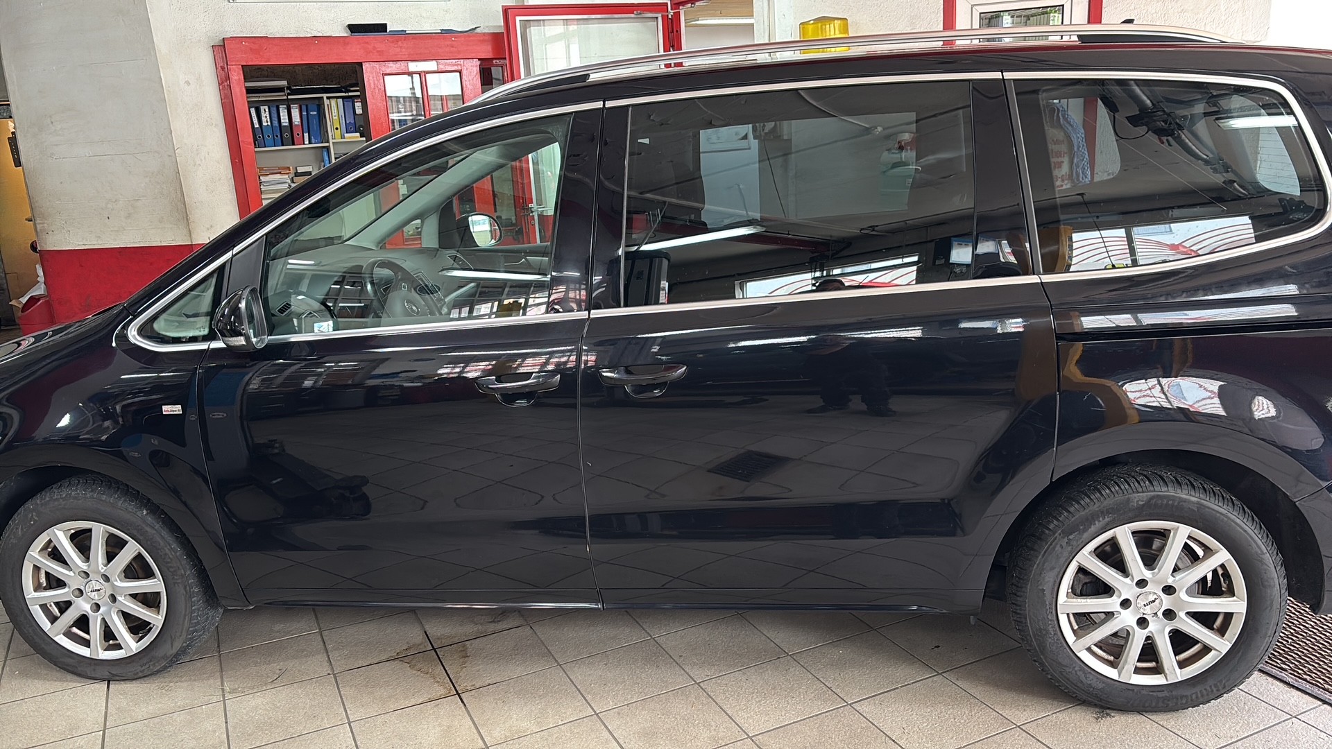 VW Sharan 2.0 TDI BMT Highline 4Motion-image-1